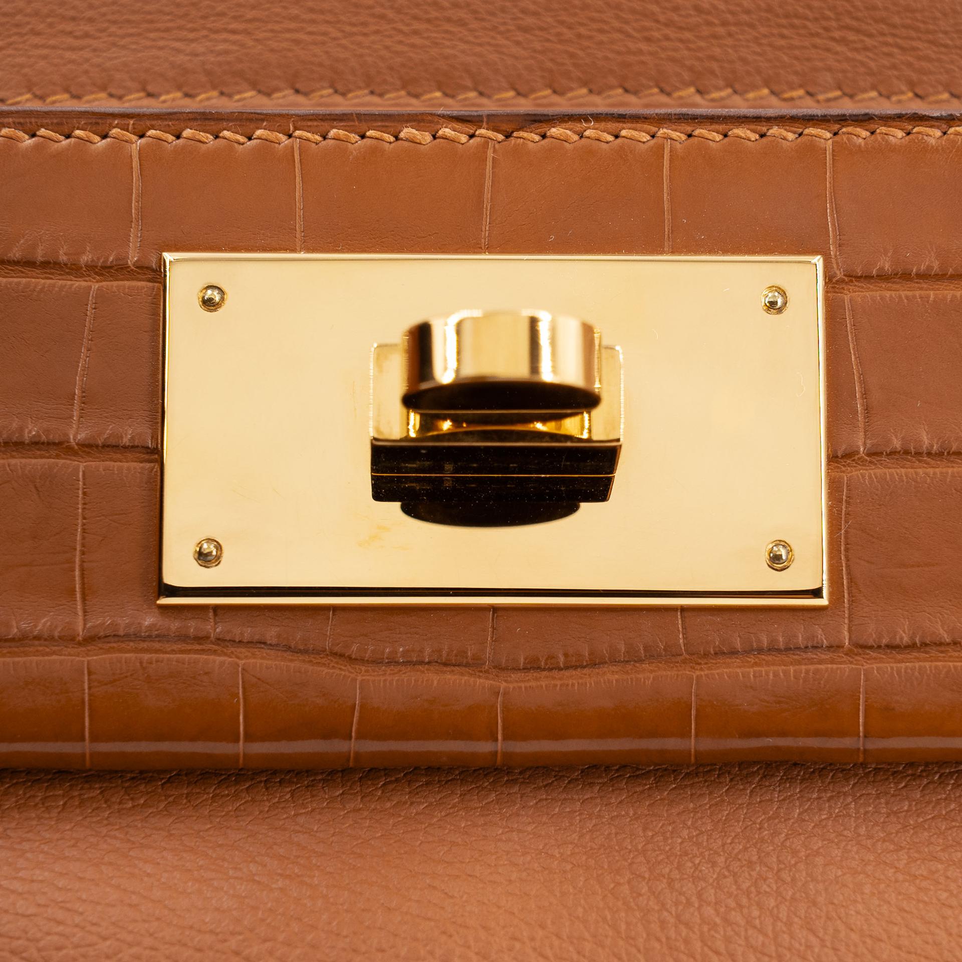 Very Good ( Rank A) HERMÈS 24/24 - 21 mini Touch Gold (37) Evercolor Matte Alligator Gold hardware U (2022) - 15