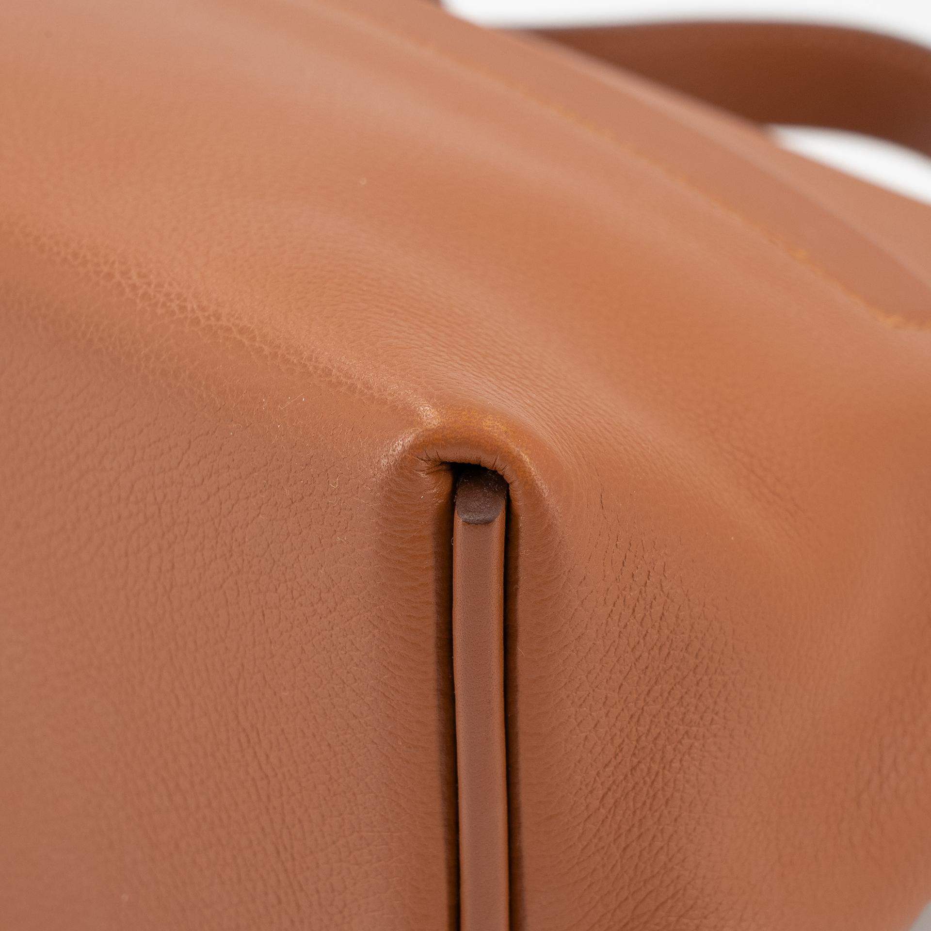 Very Good ( Rank A) HERMÈS 24/24 - 21 mini Touch Gold (37) Evercolor Matte Alligator Gold hardware U (2022) - 10