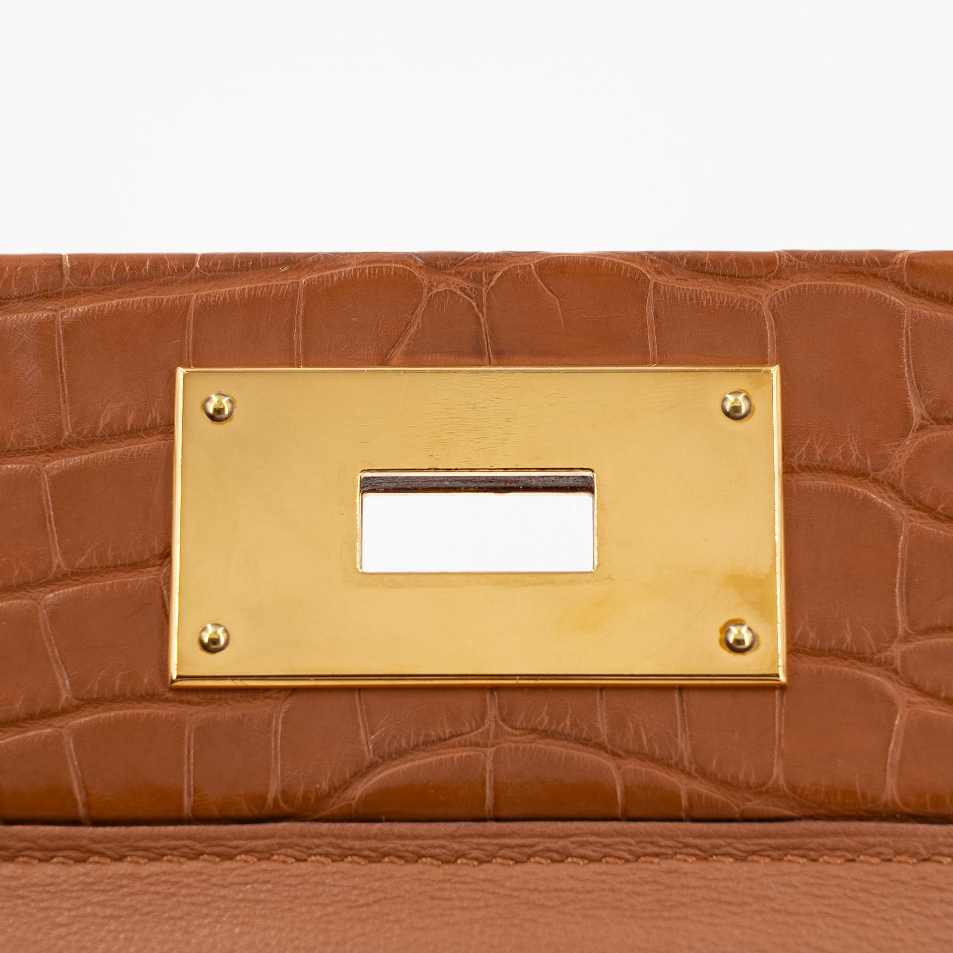 Very Good ( Rank A) HERMÈS 24/24 - 21 mini Touch Gold (37) Evercolor Matte Alligator Gold hardware U (2022) - 14