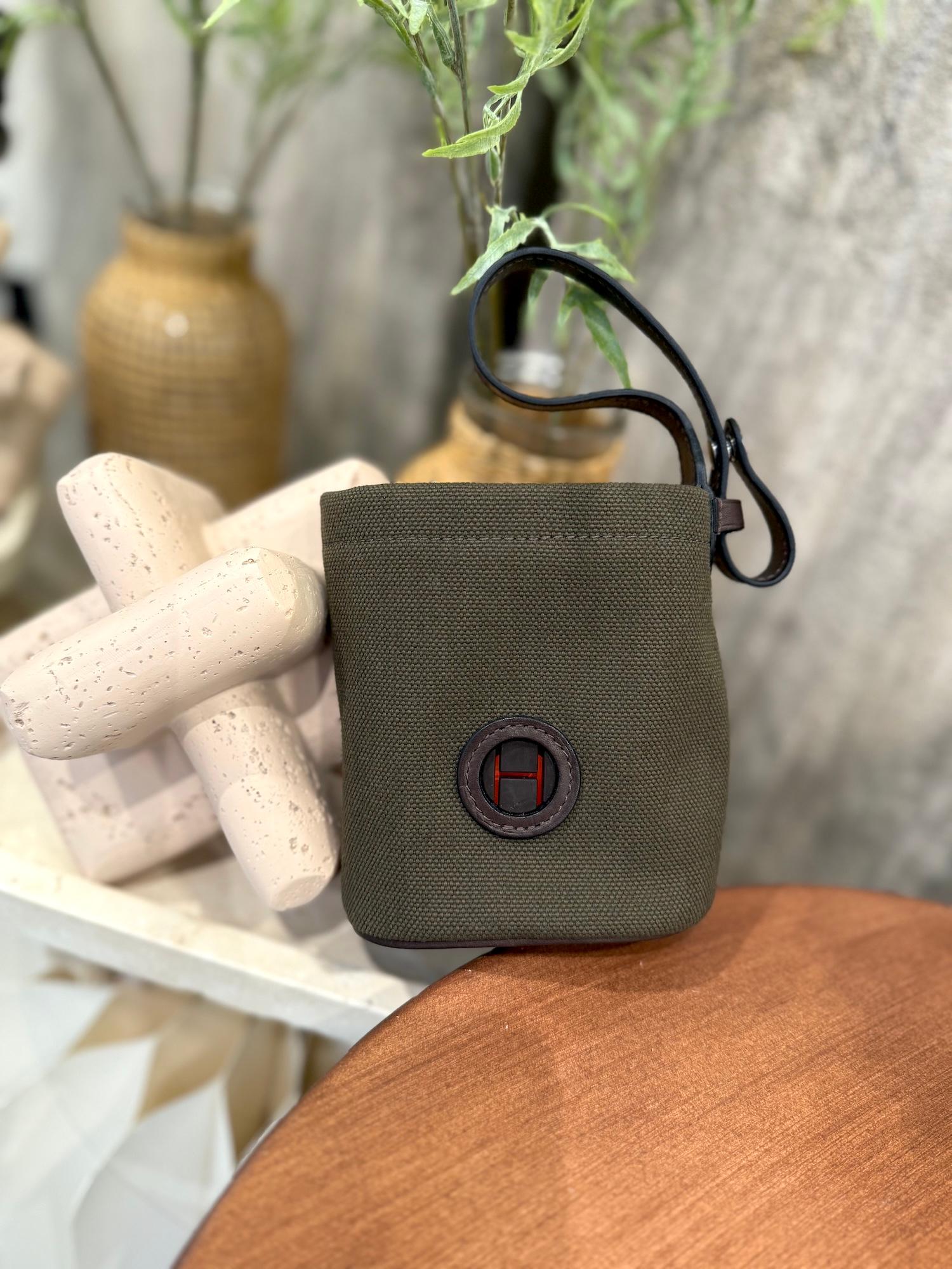 Unused ( Rank NS ) HERMÈS On-The-Go Dog Pouch Kaki (P8) Feu (9J) Canvas Palladium hardware B (2023) - 3
