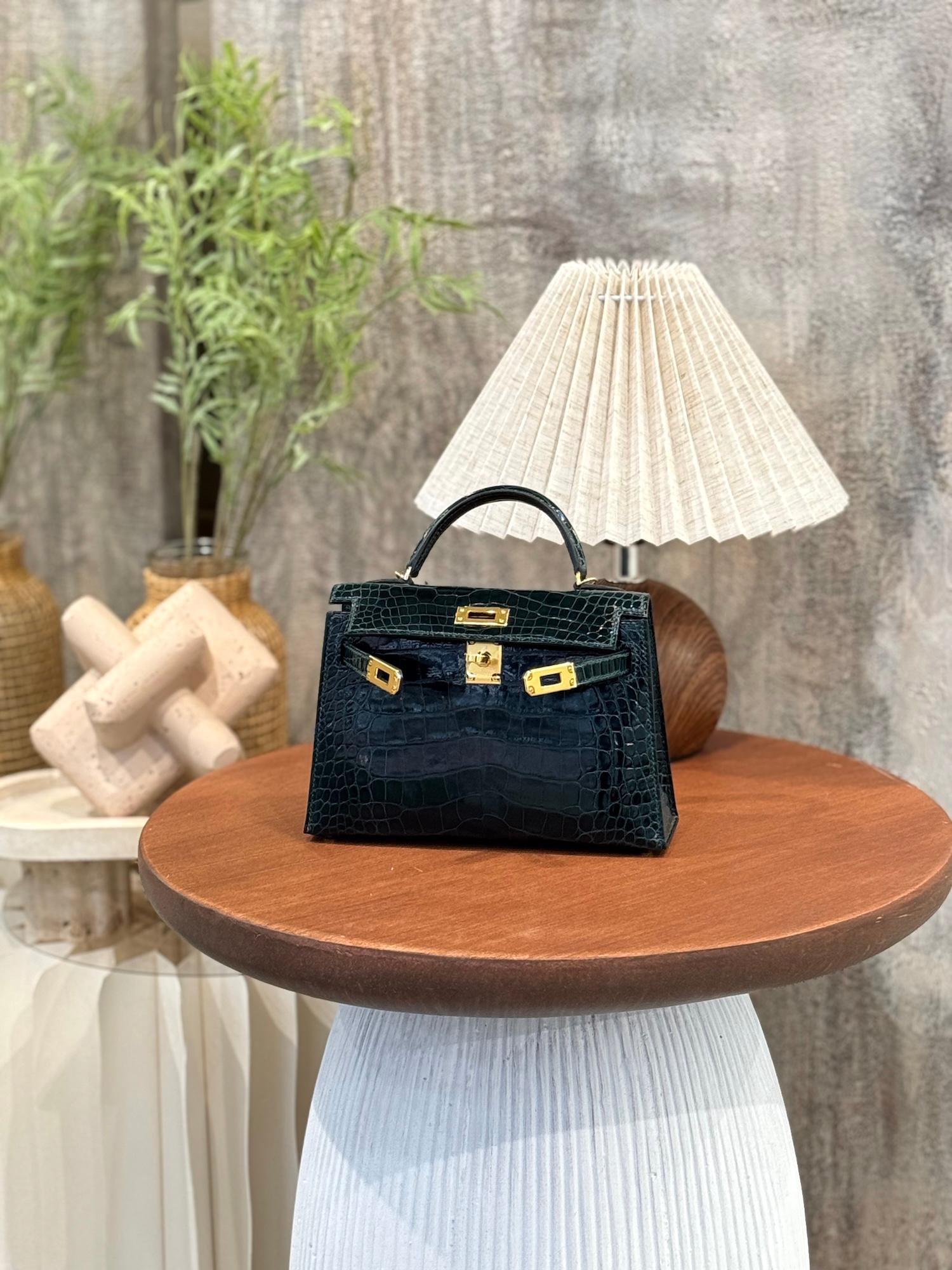 Unused ( Rank NS ) HERMÈS Mini Kelly II Vert Cypress (6O) Shiny Alligator Gold hardware U (2022) - 4