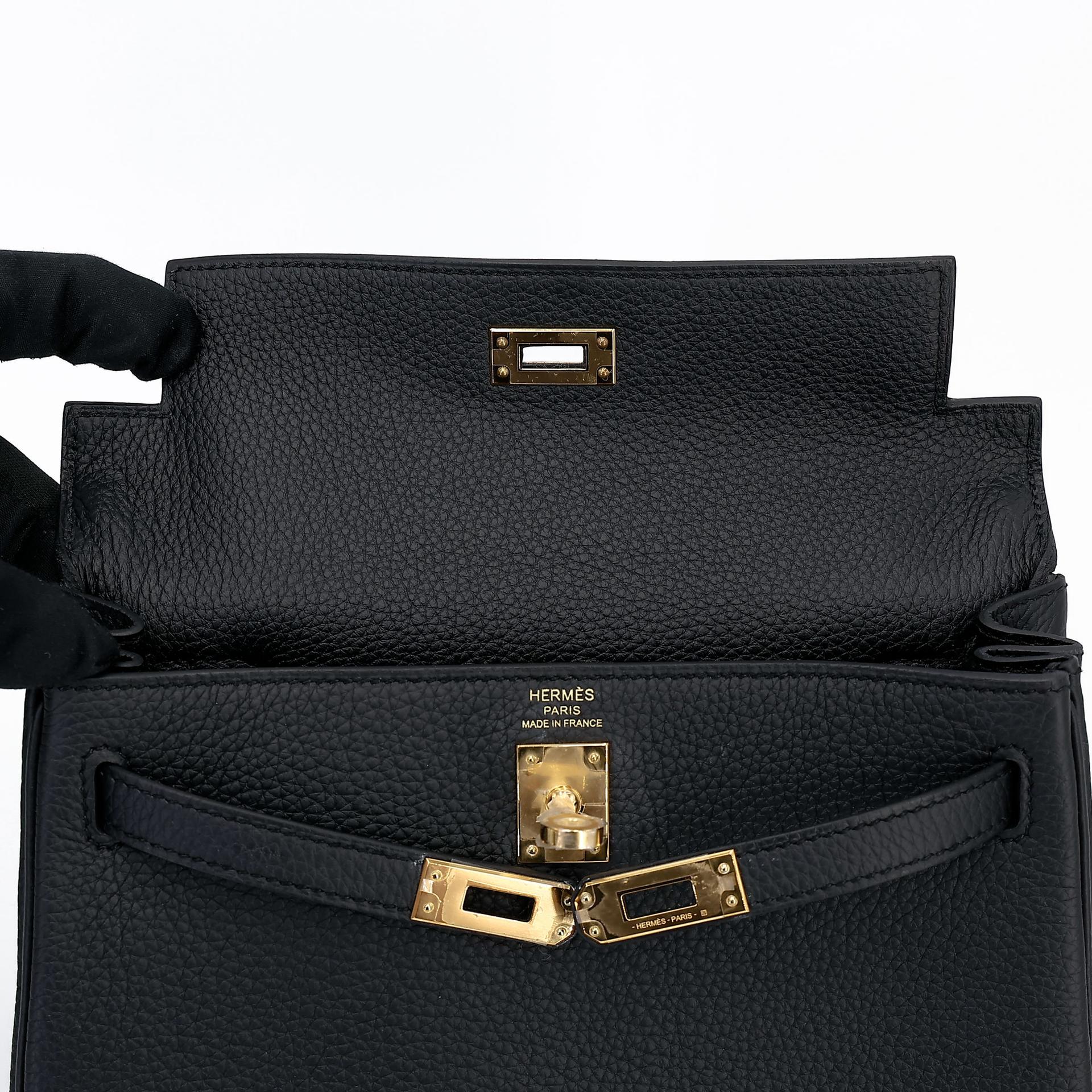 Brand New ( Rank N ) HERMÈS Kelly 25 Noir (89) Togo Gold hardware K (2025) - 12