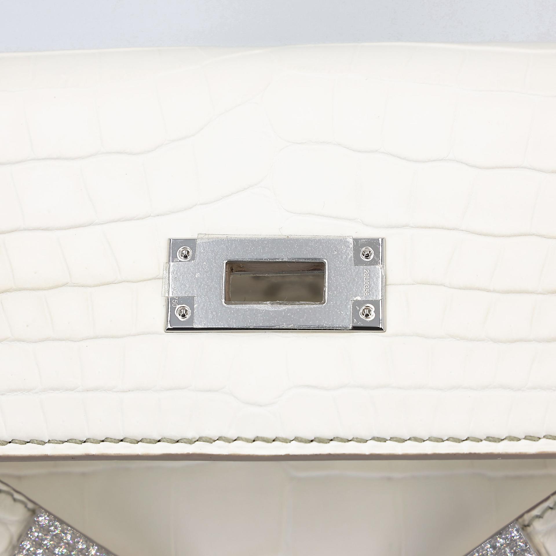 Unused ( Rank NS ) HERMÈS Limited Edition Kelly 28 Himalaya Matte Niloticus Crocodile Diamond White Gold hardware Z (2021) - 12