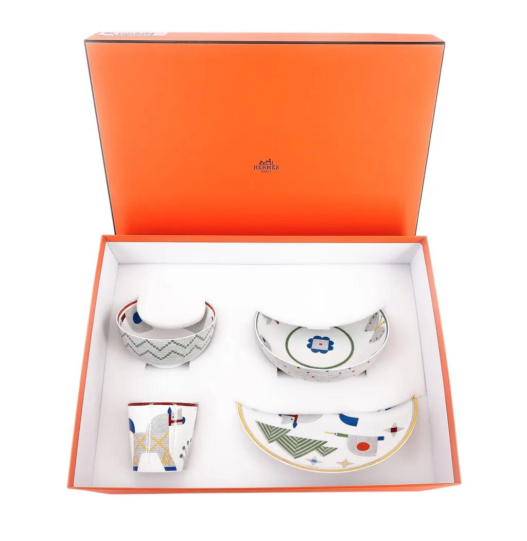 Animaux Nattes Tableware set of 4 pieces White