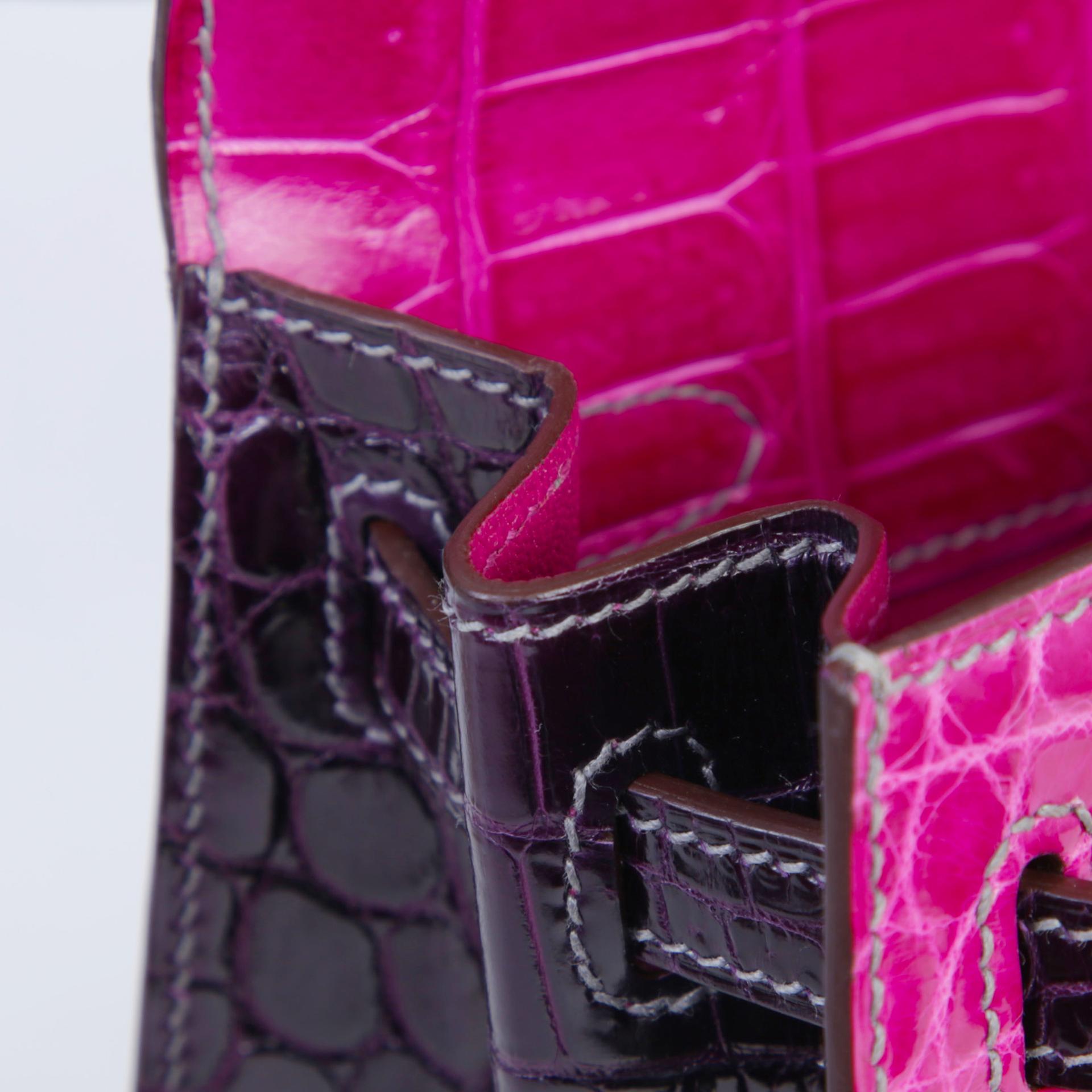 Very Good ( Rank A) HERMÈS Special Order Kelly 25 Sellier Rose Scheherazade (J5) Aubergine (3V) Shiny Niloticus Crocodile Brushed Gold hardware C (2018) - 12