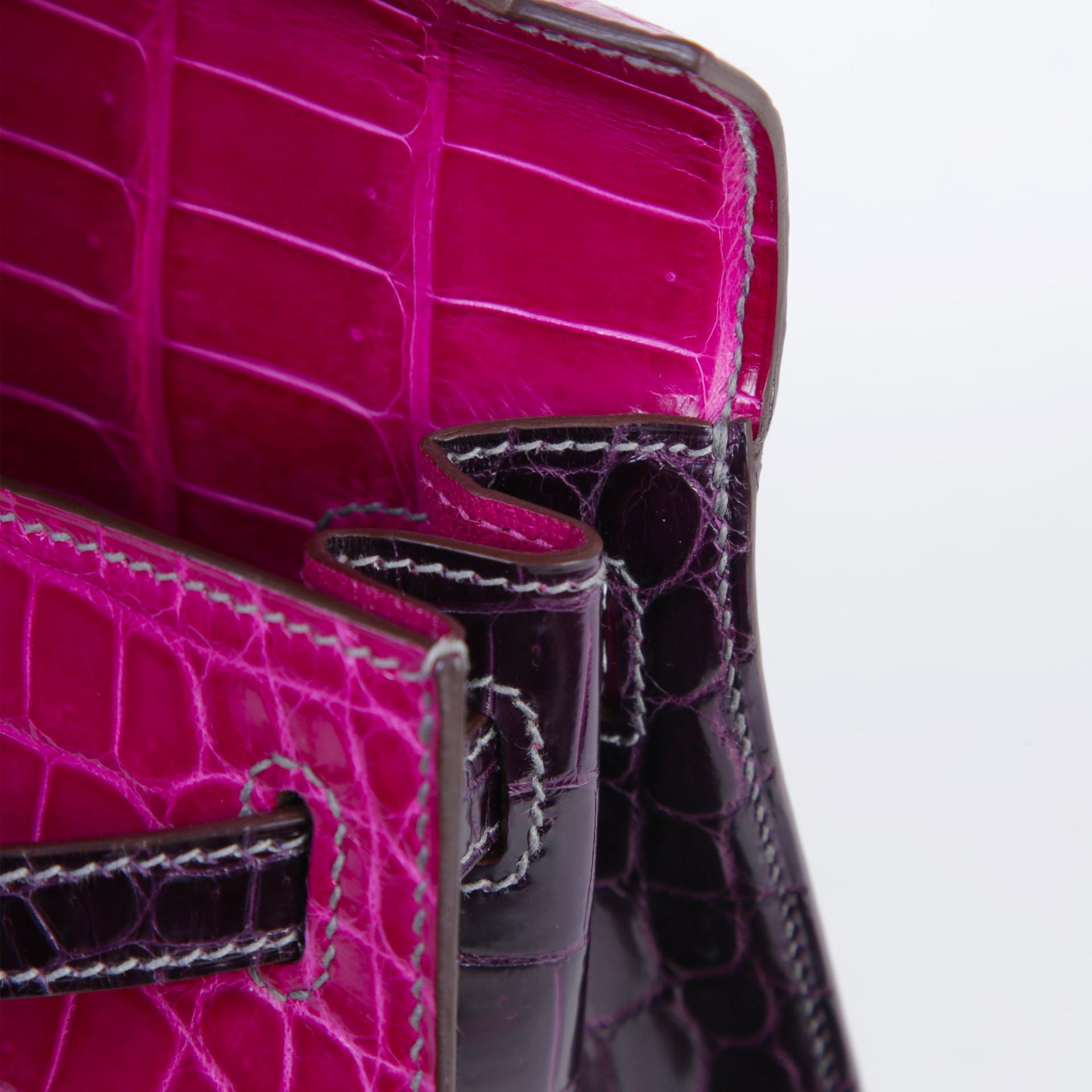 Very Good ( Rank A) HERMÈS Special Order Kelly 25 Sellier Rose Scheherazade (J5) Aubergine (3V) Shiny Niloticus Crocodile Brushed Gold hardware C (2018) - 11