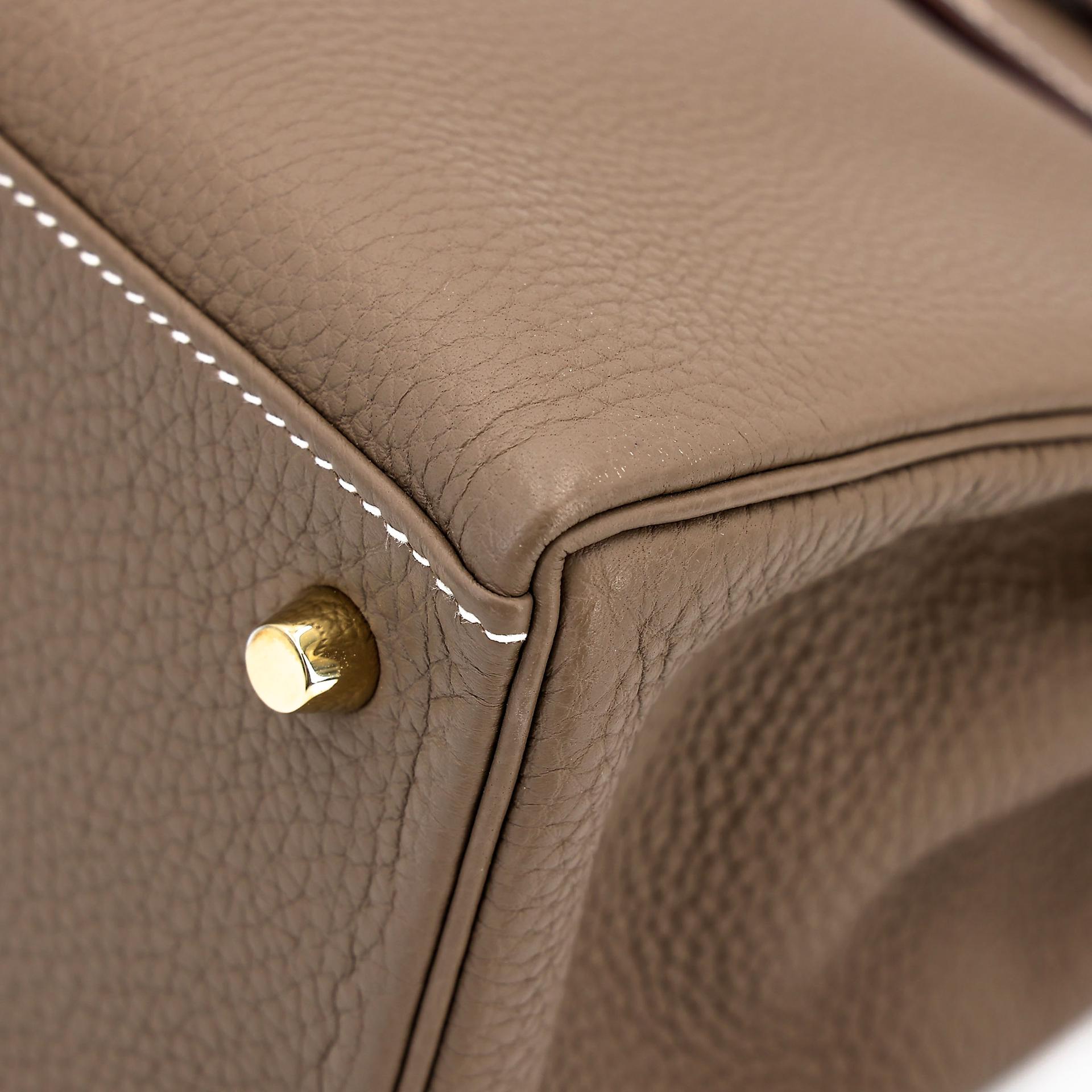 Excellent ( Rank SA ) HERMÈS Kelly 28 Etoupe (18) Togo Gold hardware Z (2021) - 11