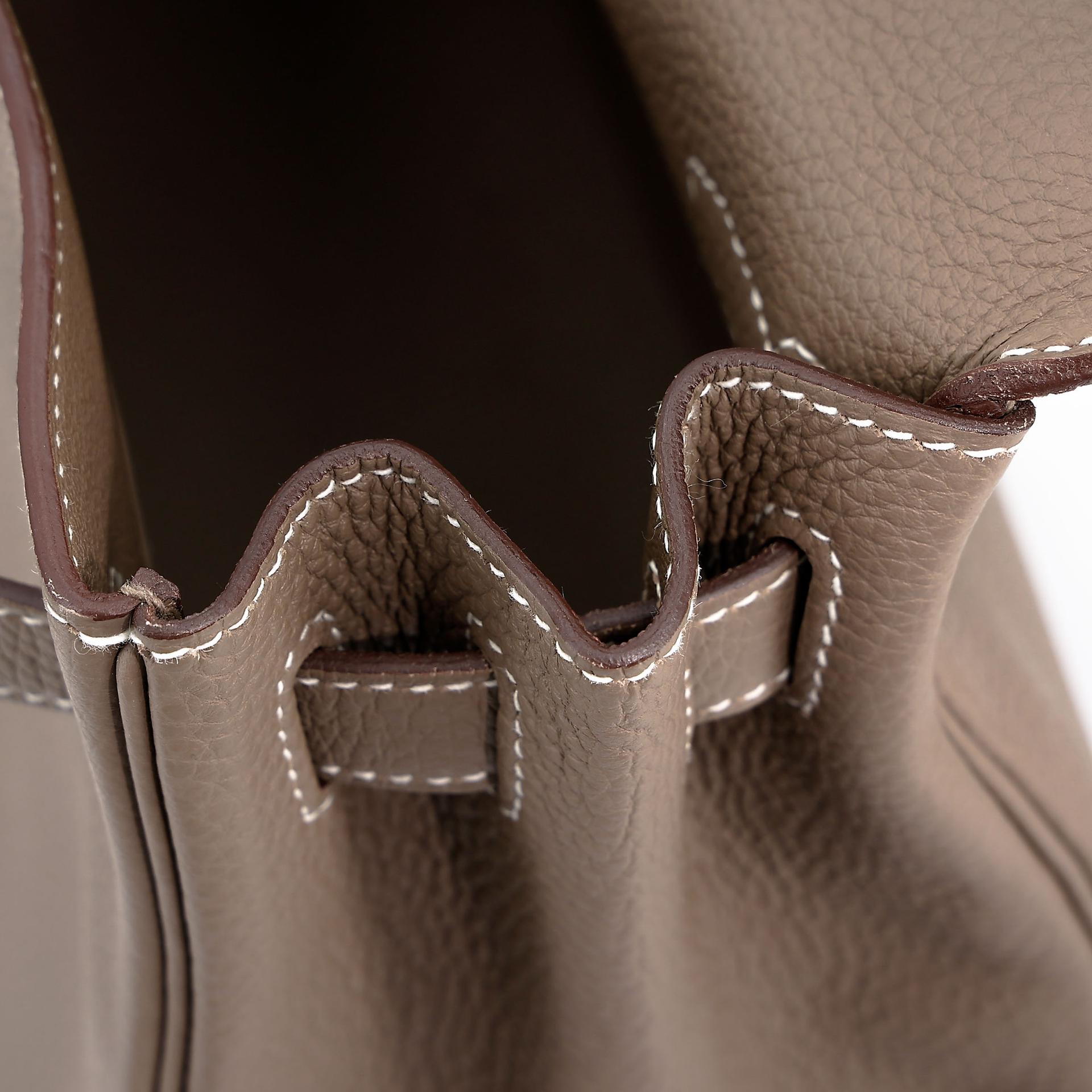 Excellent ( Rank SA ) HERMÈS Kelly 28 Etoupe (18) Togo Gold hardware Z (2021) - 24