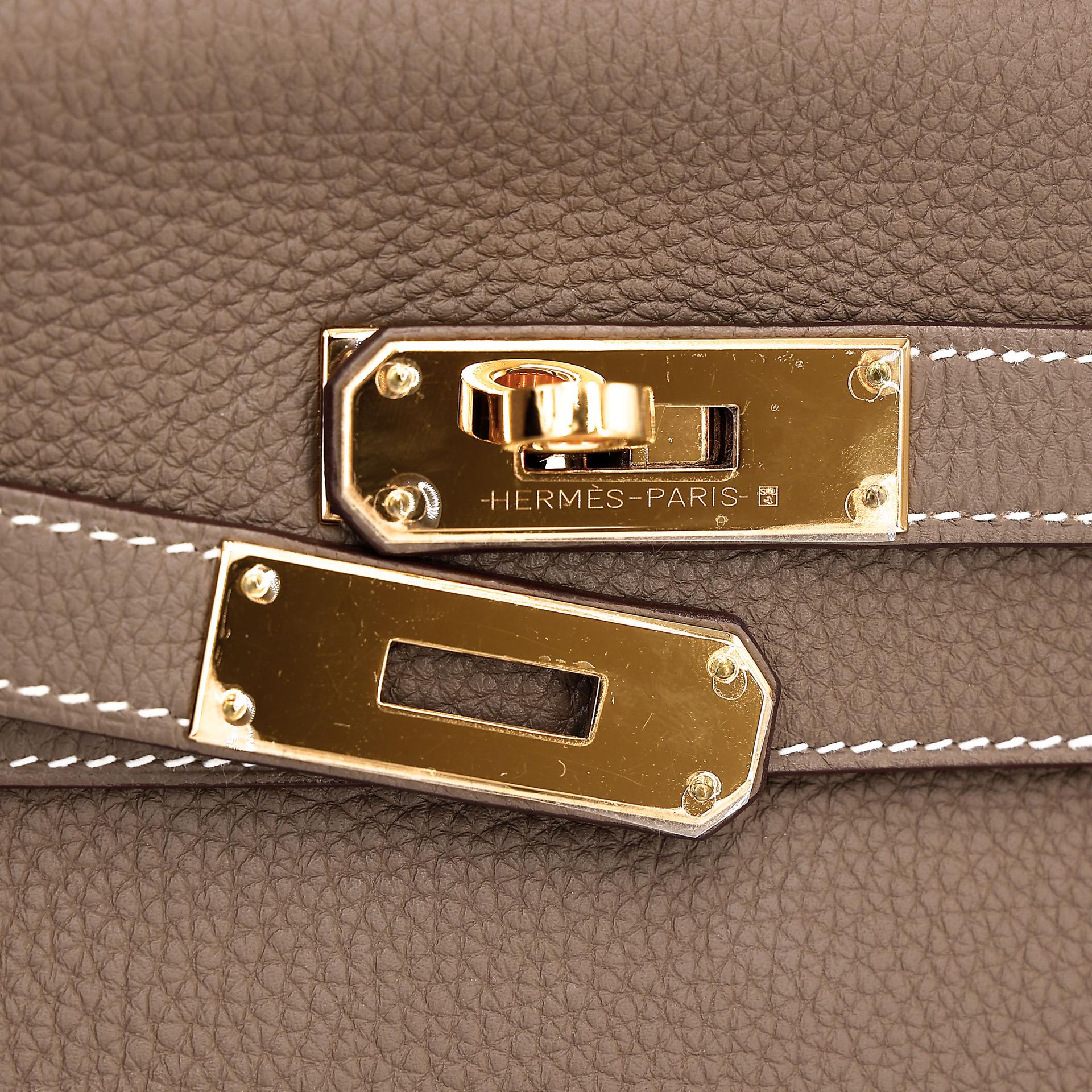 Excellent ( Rank SA ) HERMÈS Kelly 28 Etoupe (18) Togo Gold hardware Z (2021) - 15