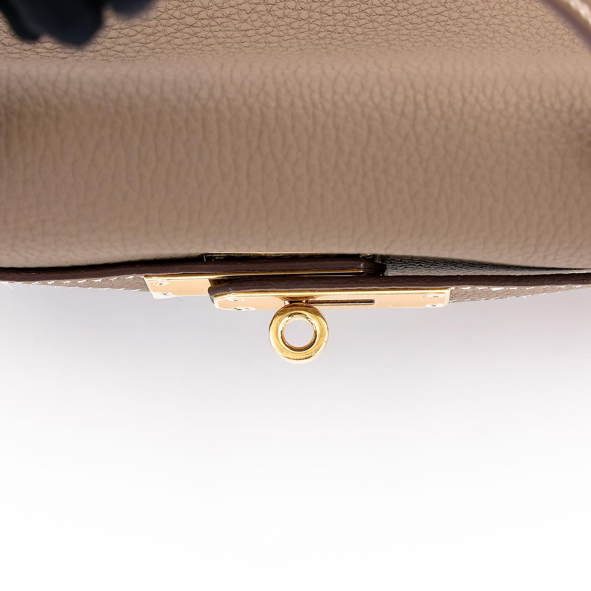 Excellent ( Rank SA ) HERMÈS Kelly 28 Etoupe (18) Togo Gold hardware Z (2021) - 16