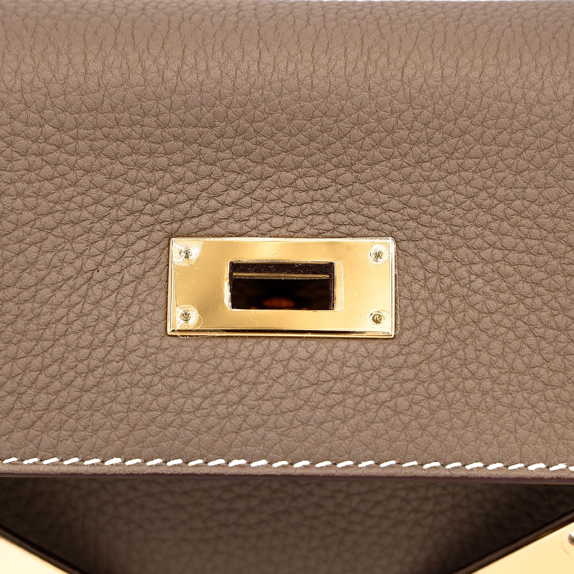 Excellent ( Rank SA ) HERMÈS Kelly 28 Etoupe (18) Togo Gold hardware Z (2021) - 17