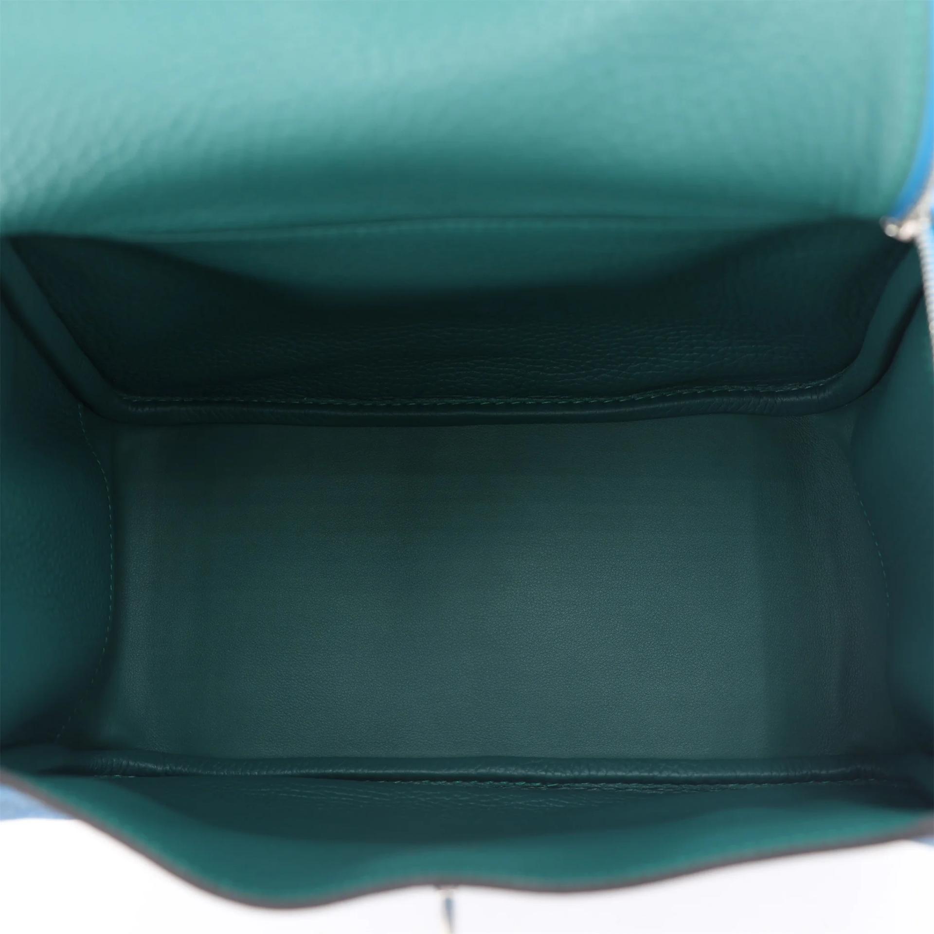 Unused ( Rank NS ) HERMÈS Lindy 26 Bleu Zanzibar (B3) Clemence Palladium hardware A (2017) - 11