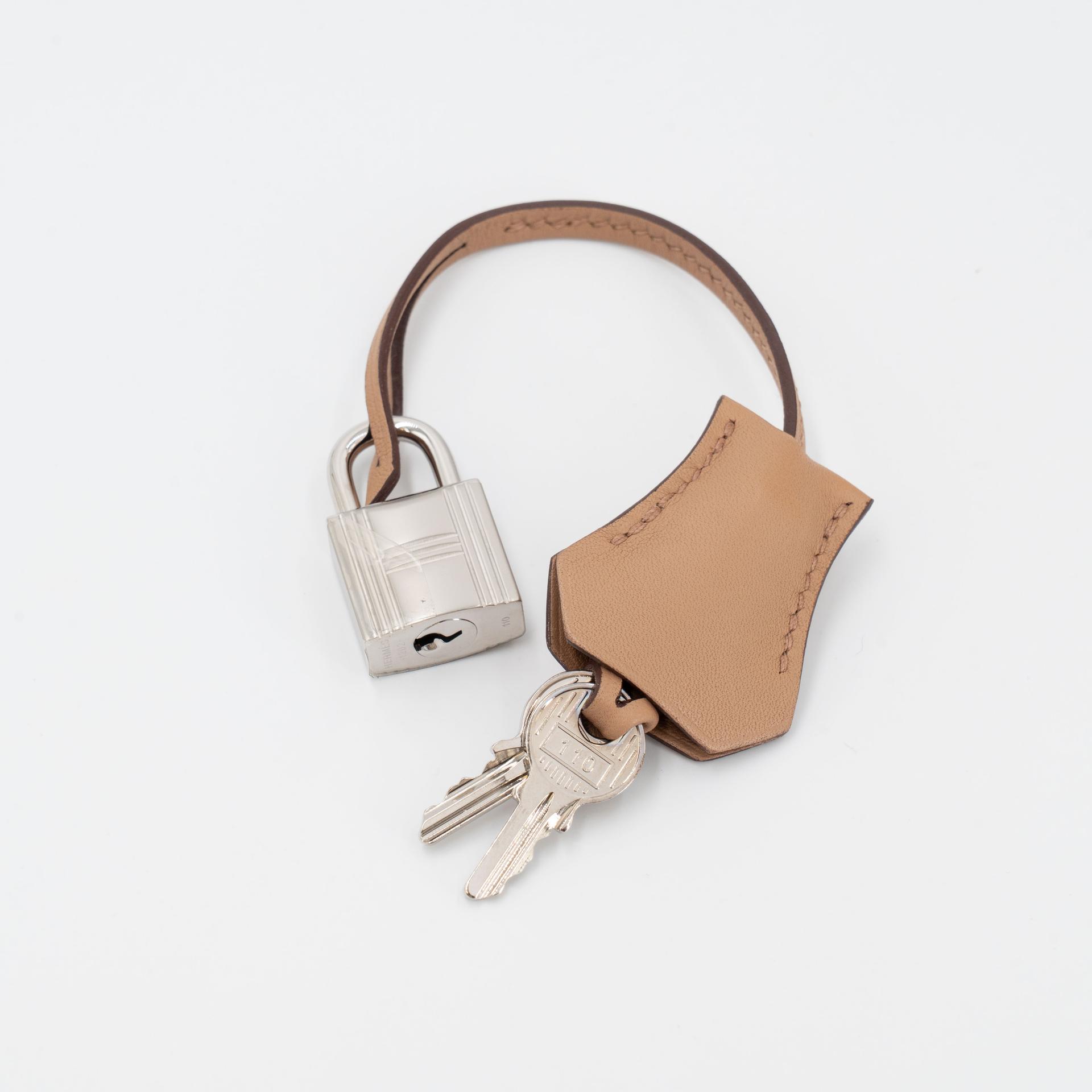 Very Good ( Rank A) HERMÈS Limited Edition Kelly 25 Colormatic Chai (0M) Lime (9R) Bleu Brume (T0) Cassis (N5) Nata (I2) Swift Palladium hardware B (2023) - 24