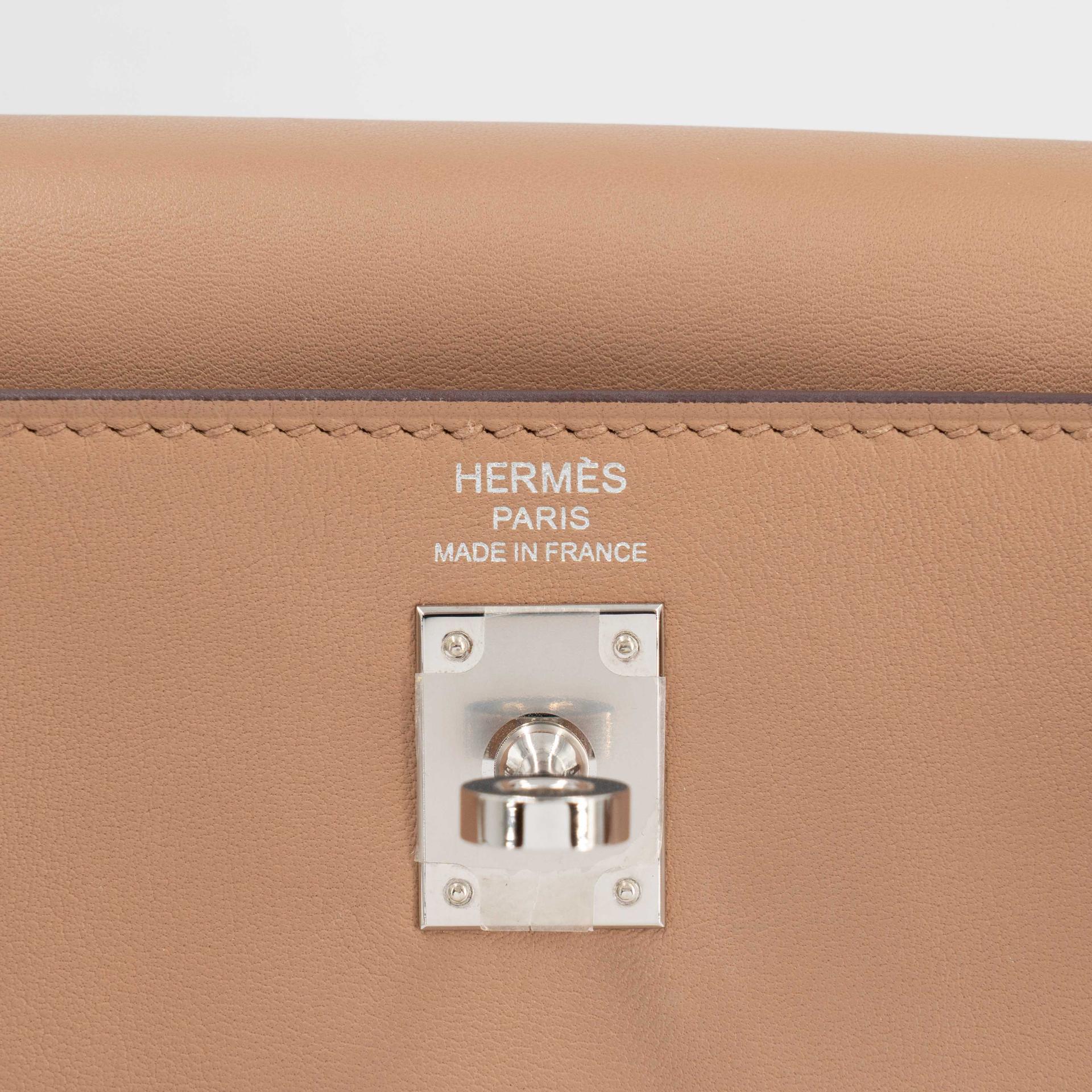 Very Good ( Rank A) HERMÈS Limited Edition Kelly 25 Colormatic Chai (0M) Lime (9R) Bleu Brume (T0) Cassis (N5) Nata (I2) Swift Palladium hardware B (2023) - 15