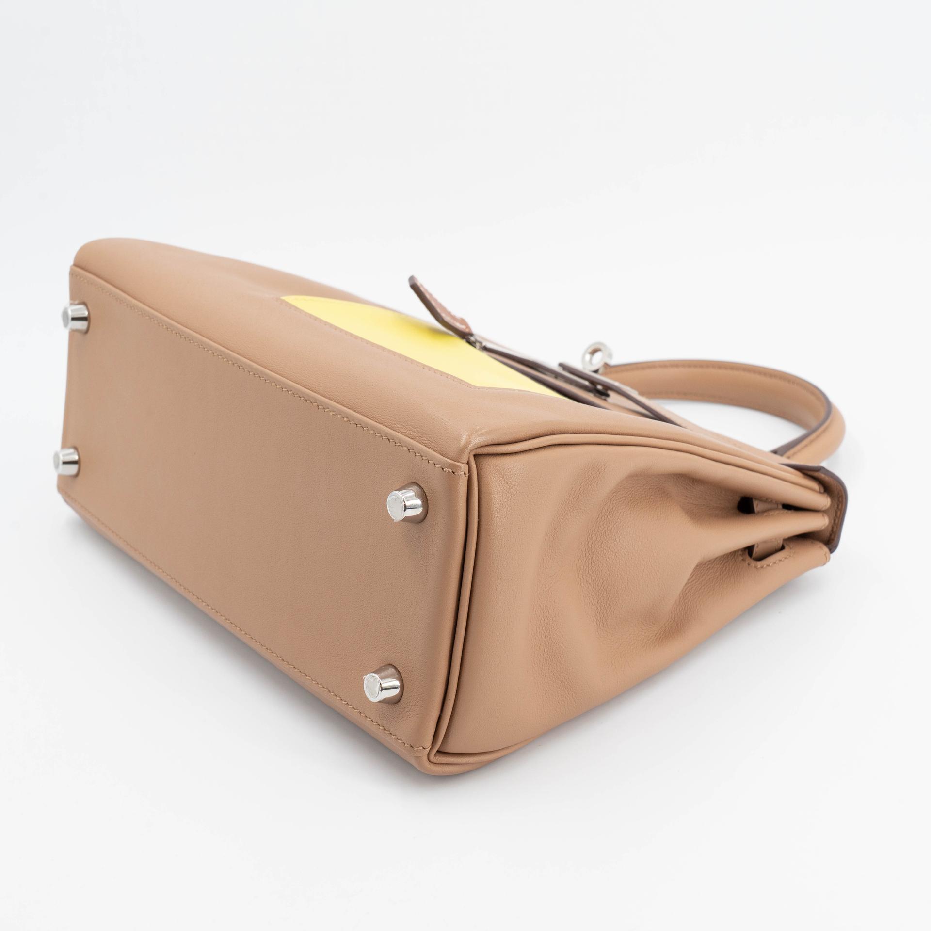 Very Good ( Rank A) HERMÈS Limited Edition Kelly 25 Colormatic Chai (0M) Lime (9R) Bleu Brume (T0) Cassis (N5) Nata (I2) Swift Palladium hardware B (2023) - 4