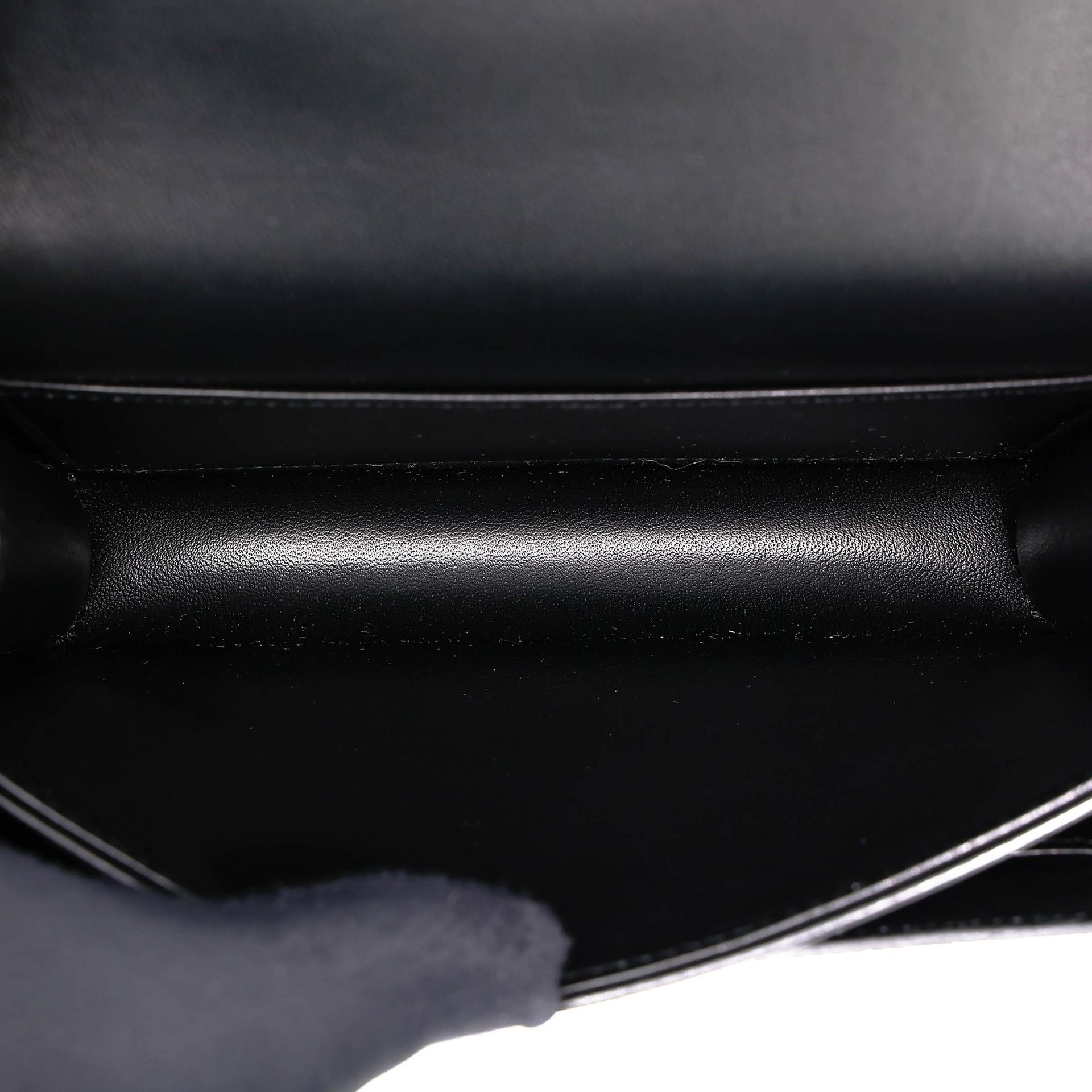 Excellent ( Rank SA ) HERMÈS Constance Mini Noir (89) Lizard Gold hardware Y (2020) - 17