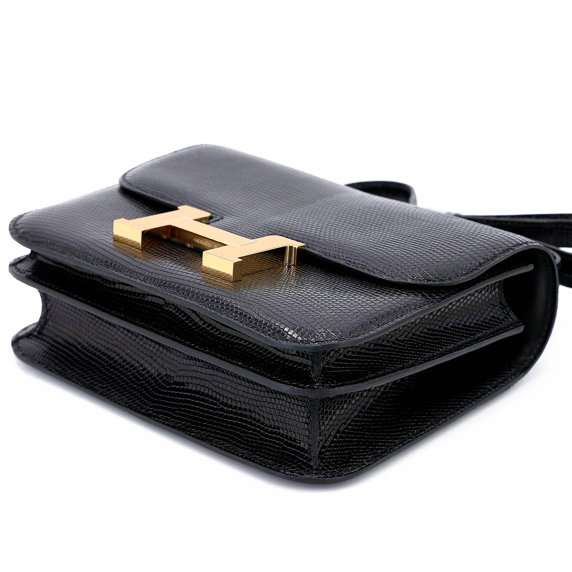 Excellent ( Rank SA ) HERMÈS Constance Mini Noir (89) Lizard Gold hardware Y (2020) - 4