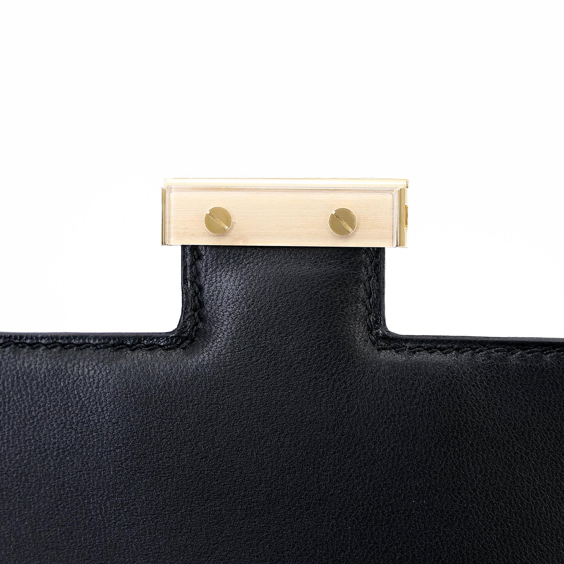 Excellent ( Rank SA ) HERMÈS Constance Mini Noir (89) Lizard Gold hardware Y (2020) - 10