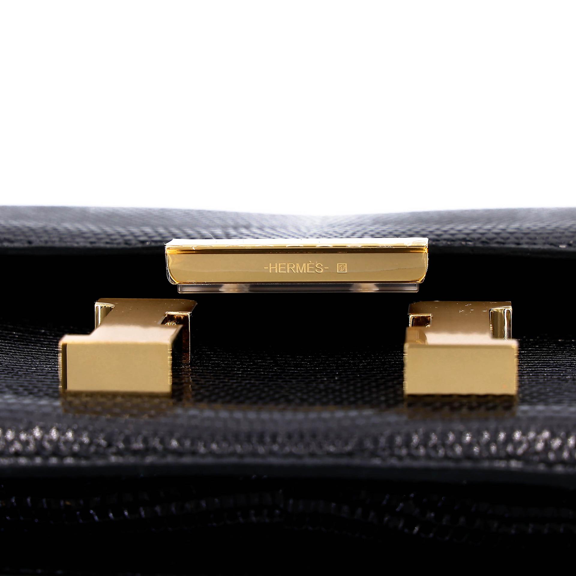 Excellent ( Rank SA ) HERMÈS Constance Mini Noir (89) Lizard Gold hardware Y (2020) - 9