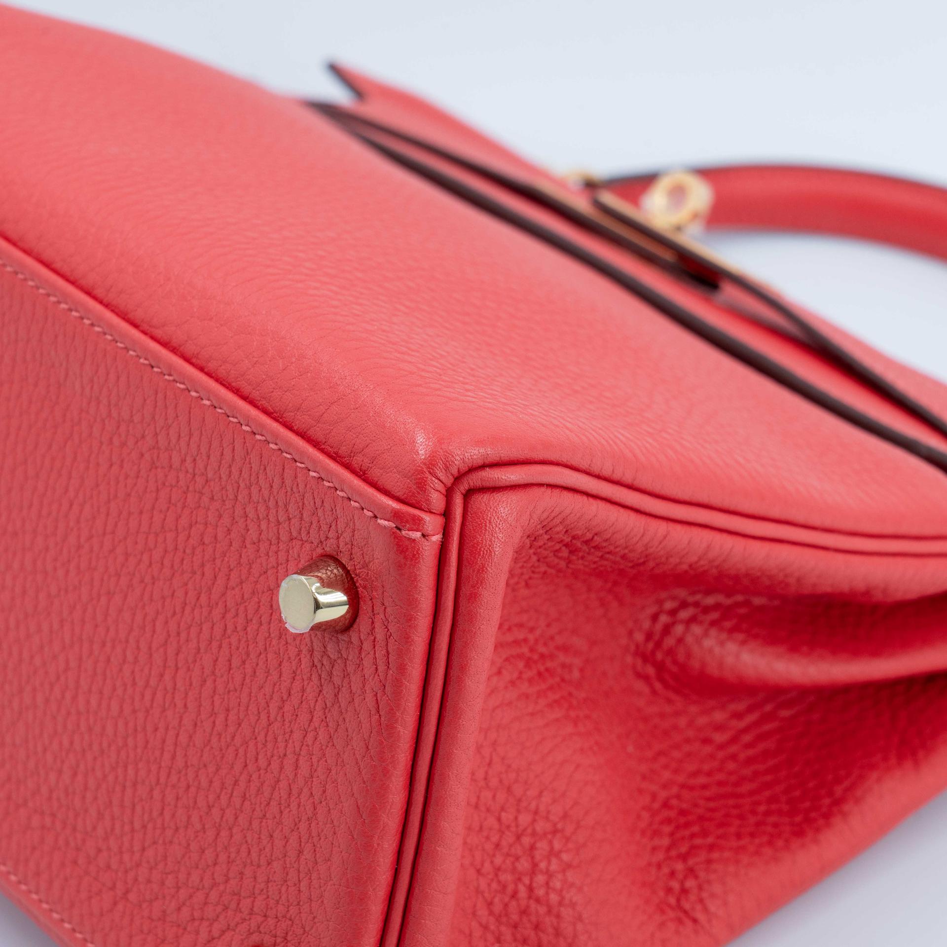 Unused ( Rank NS ) HERMÈS Kelly 28 Rouge Pivoine (2R) Clemence Gold hardware T (2015) - 12