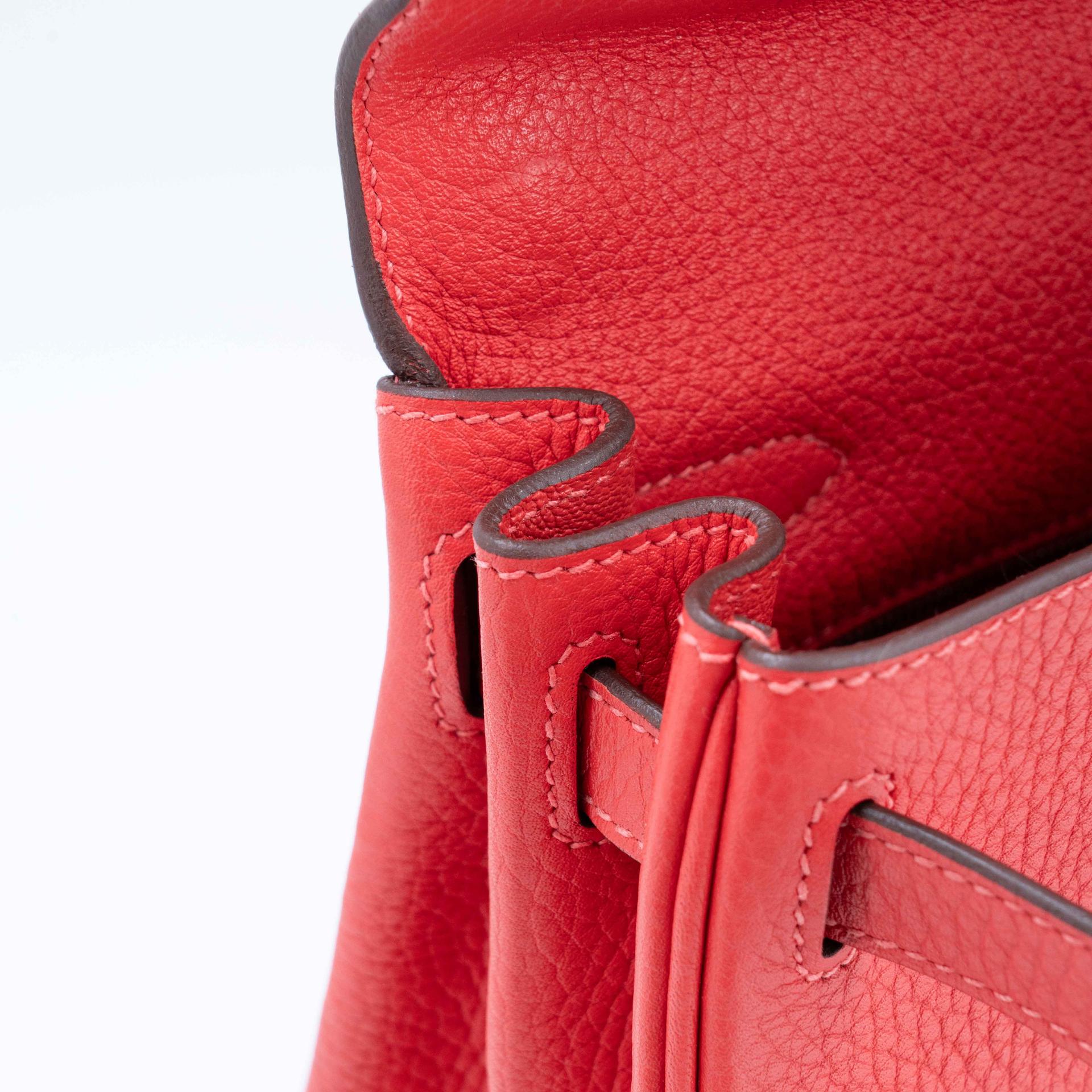 Unused ( Rank NS ) HERMÈS Kelly 28 Rouge Pivoine (2R) Clemence Gold hardware T (2015) - 22