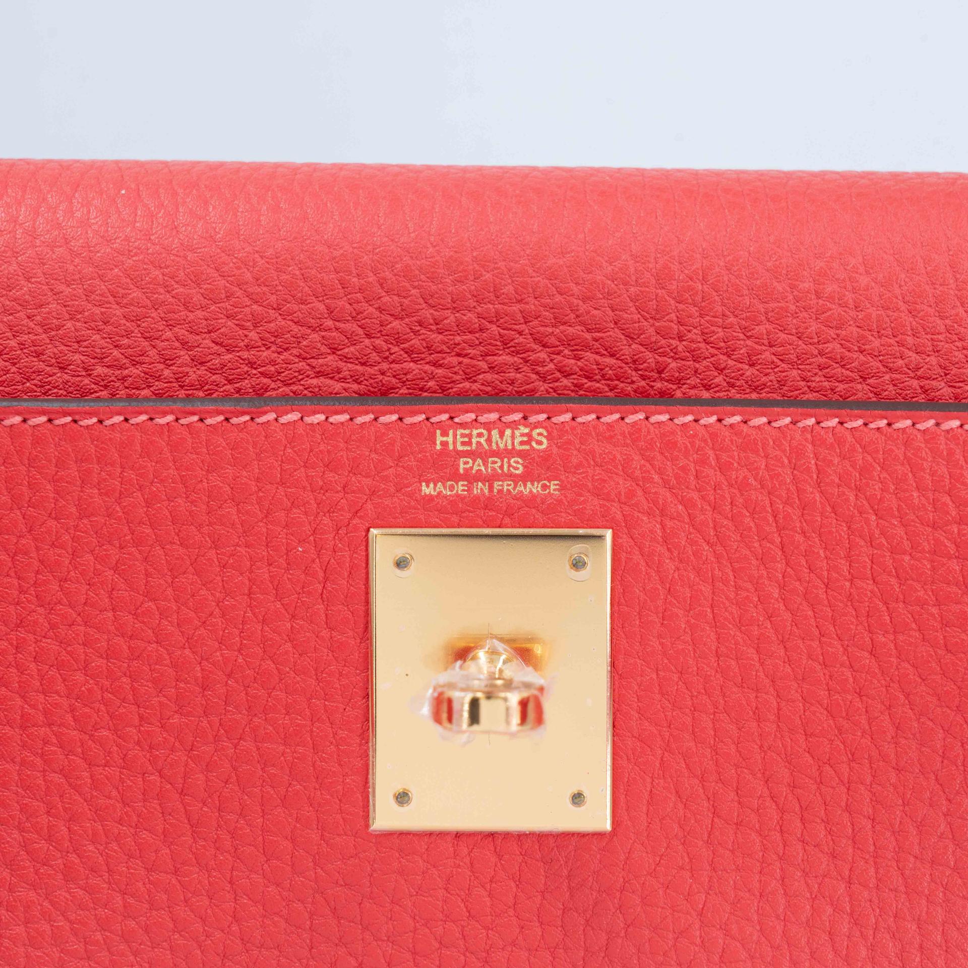 Unused ( Rank NS ) HERMÈS Kelly 28 Rouge Pivoine (2R) Clemence Gold hardware T (2015) - 18