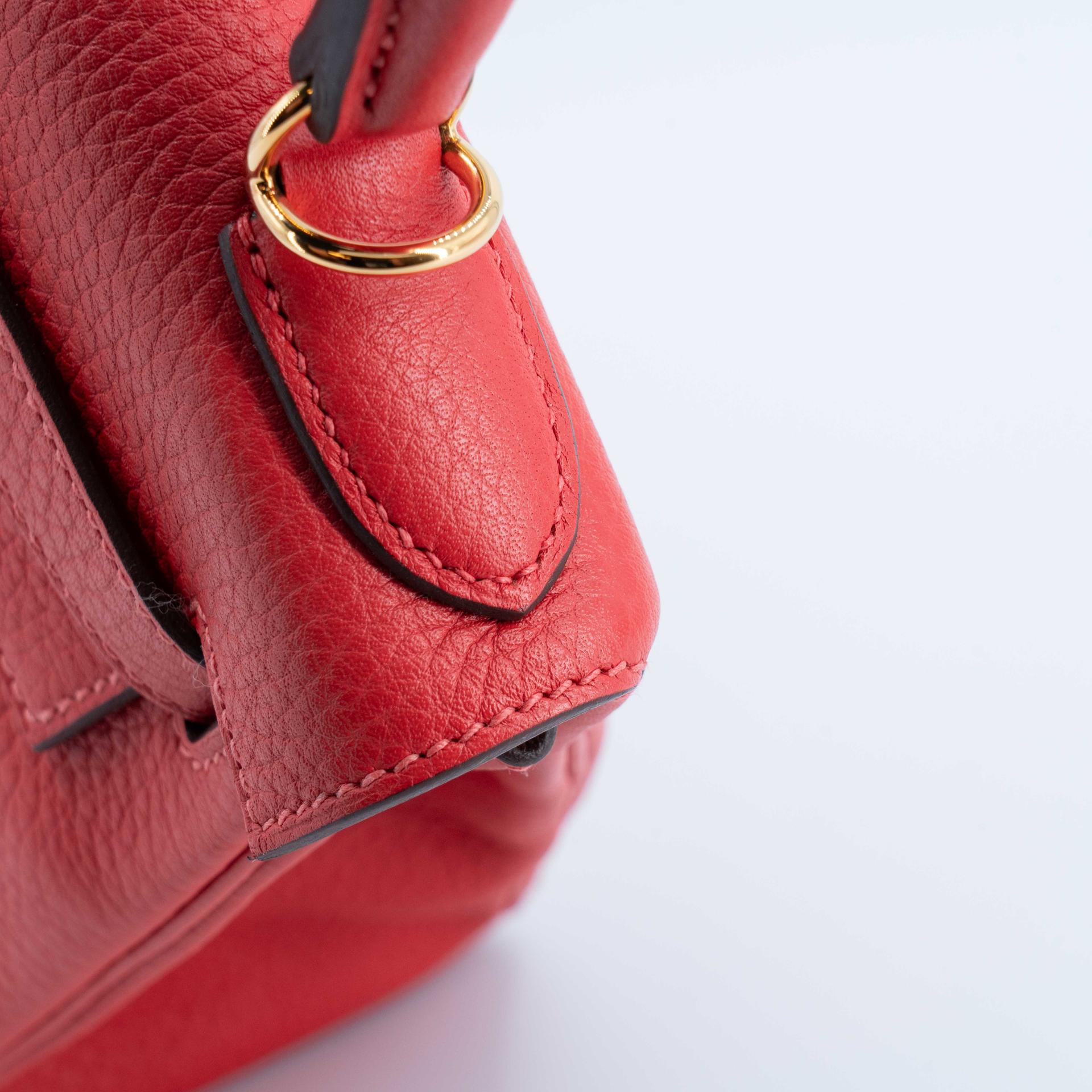 Unused ( Rank NS ) HERMÈS Kelly 28 Rouge Pivoine (2R) Clemence Gold hardware T (2015) - 14