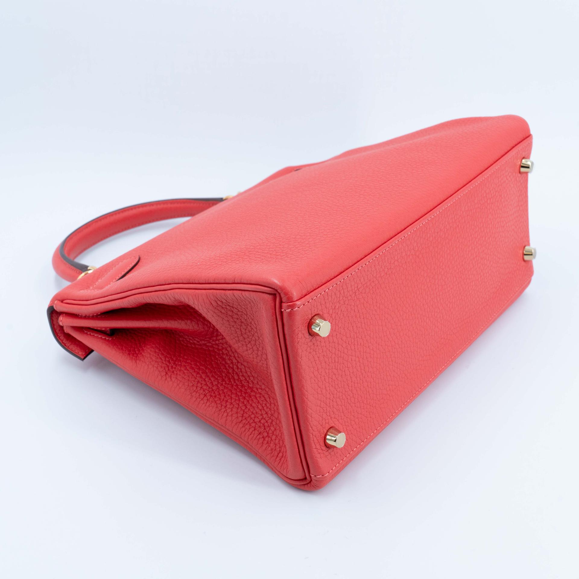 Unused ( Rank NS ) HERMÈS Kelly 28 Rouge Pivoine (2R) Clemence Gold hardware T (2015) - 9