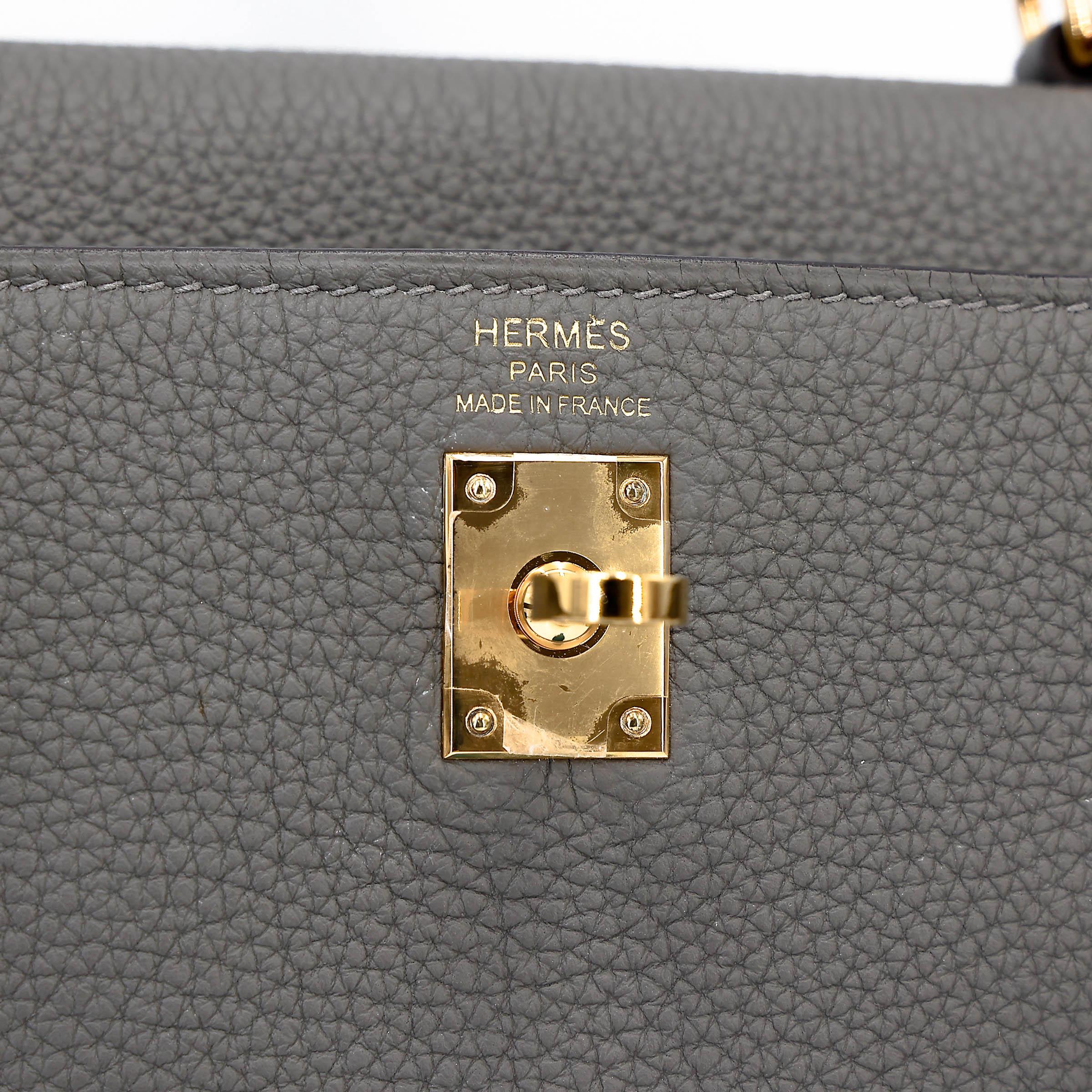 Very Good ( Rank A) HERMÈS Kelly 25 Gris Meyer (0L) Togo Gold hardware U (2022) - 10