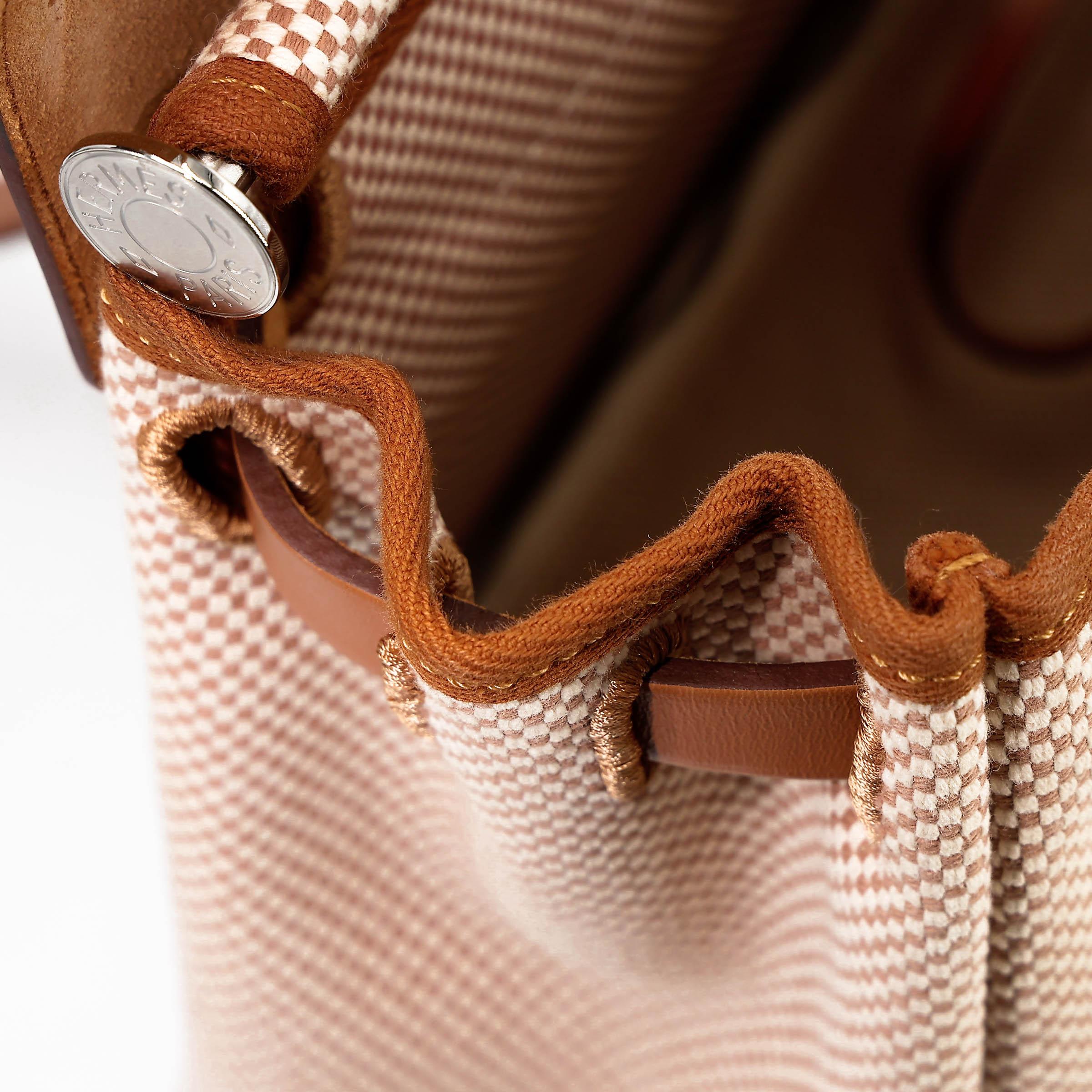 Very Good ( Rank A) HERMÈS Herbag Zip 31 PM Natural Sable (21) Vache Hunter Toile H canvas Palladium hardware D (2019) - 28