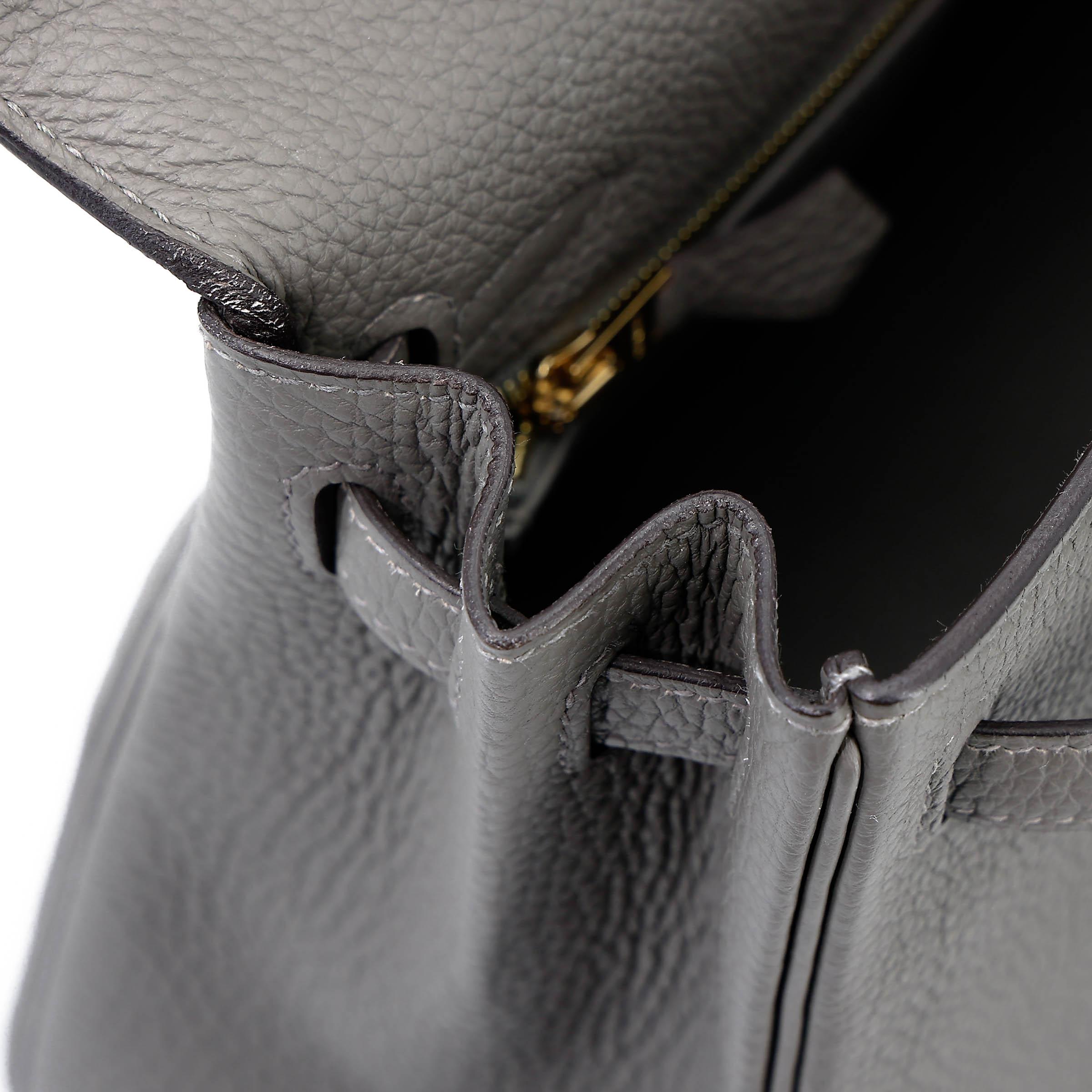 Very Good ( Rank A) HERMÈS Kelly 25 Gris Meyer (0L) Togo Gold hardware U (2022) - 15