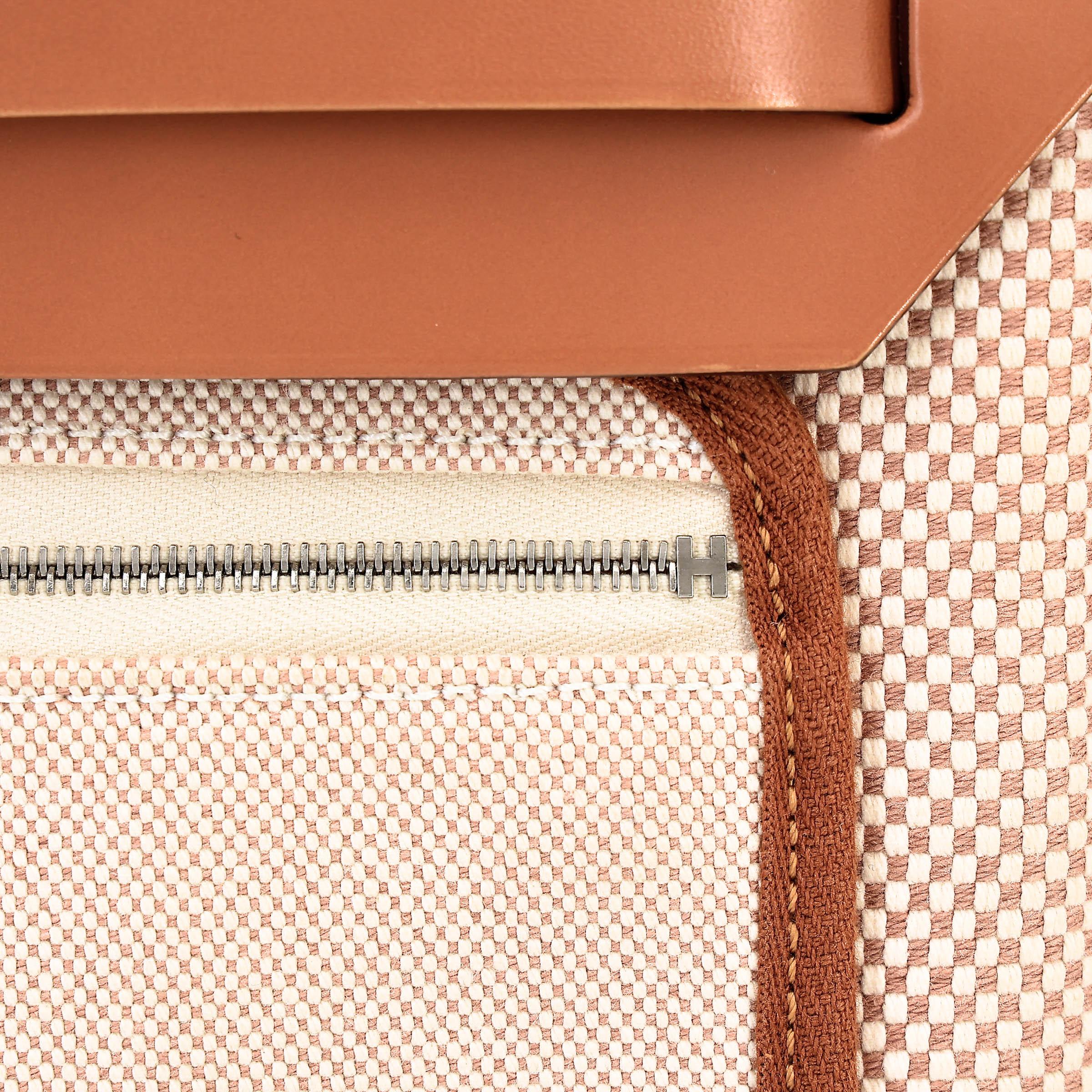 Very Good ( Rank A) HERMÈS Herbag Zip 31 PM Natural Sable (21) Vache Hunter Toile H canvas Palladium hardware D (2019) - 11