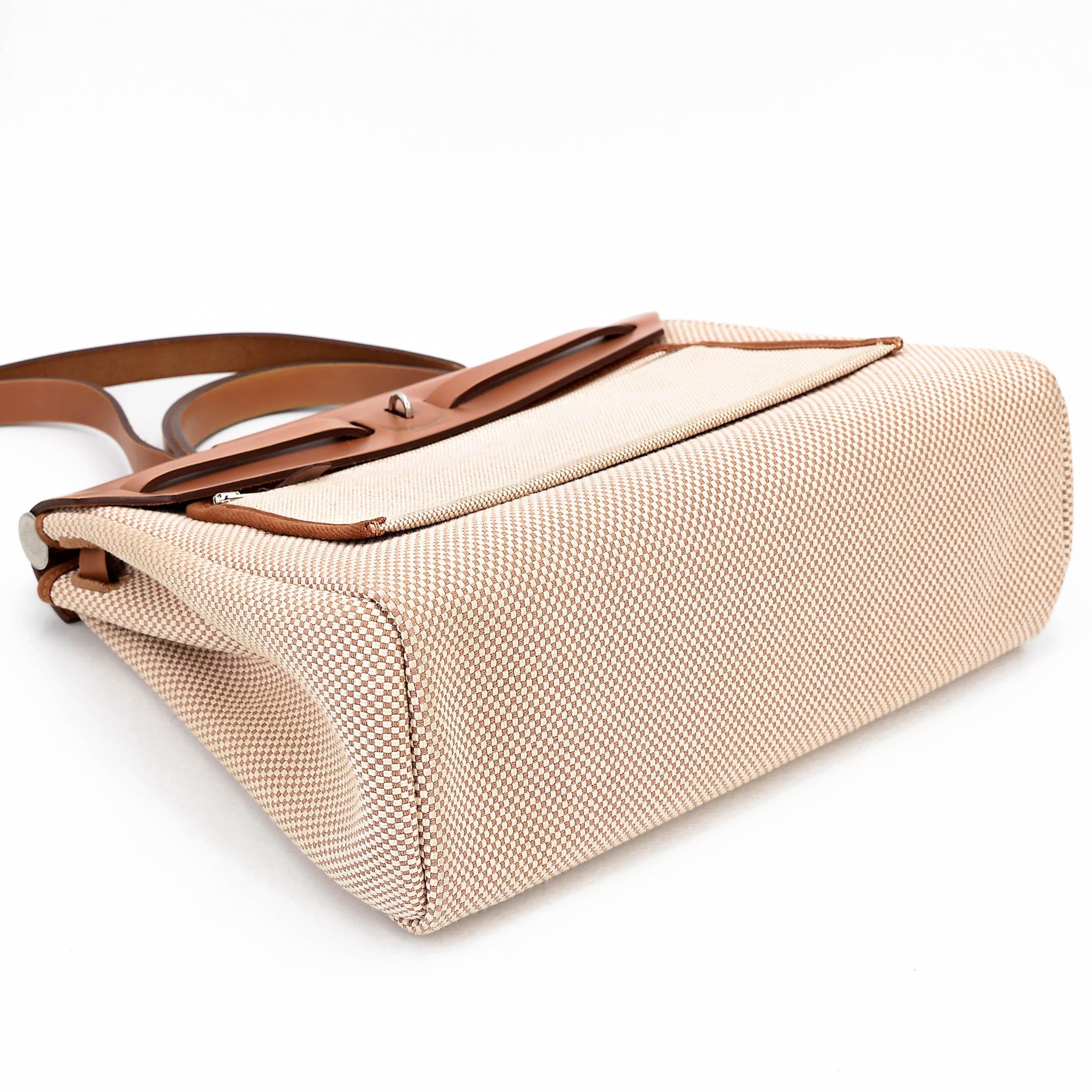Very Good ( Rank A) HERMÈS Herbag Zip 31 PM Natural Sable (21) Vache Hunter Toile H canvas Palladium hardware D (2019) - 9