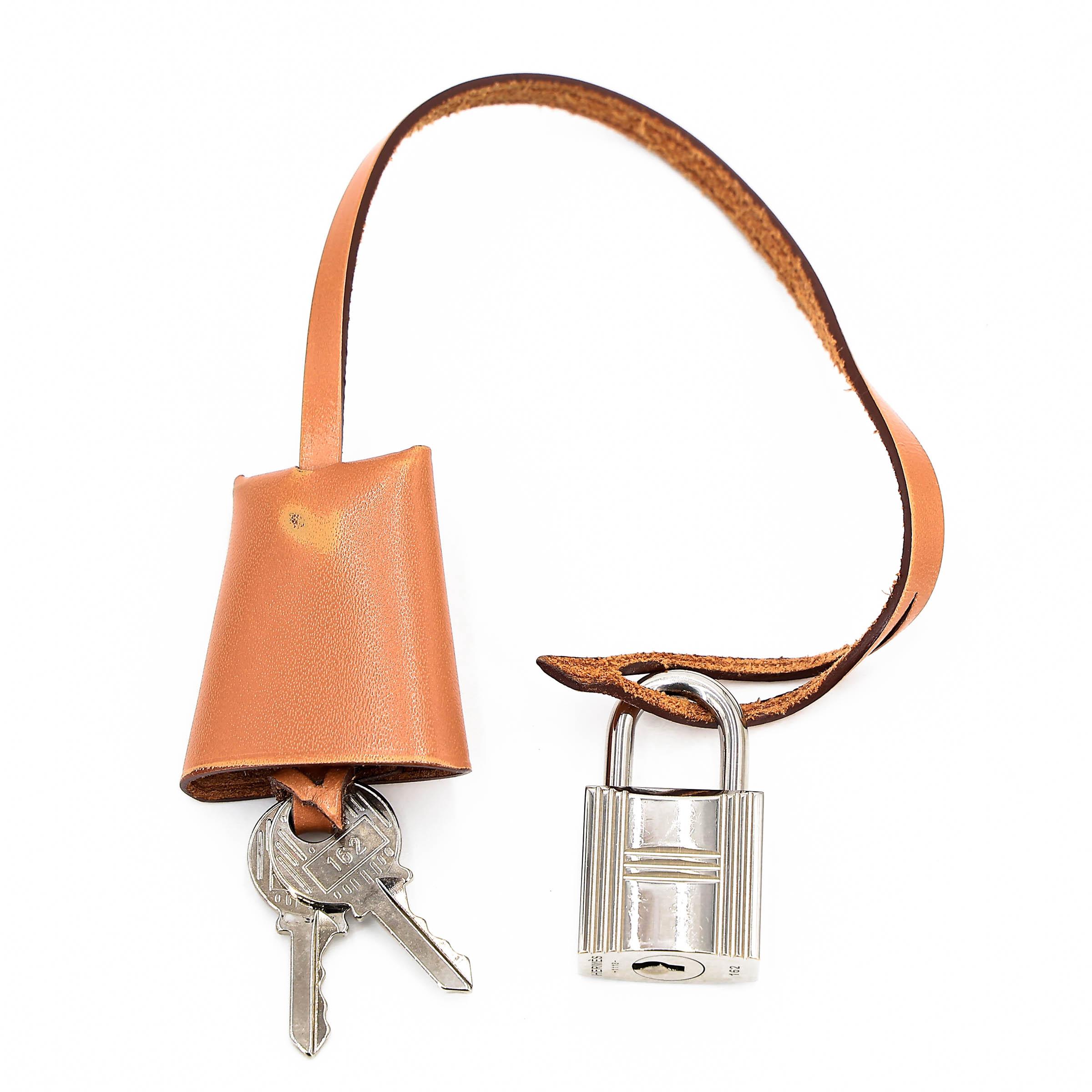Very Good ( Rank A) HERMÈS Herbag Zip 31 PM Natural Sable (21) Vache Hunter Toile H canvas Palladium hardware D (2019) - 41