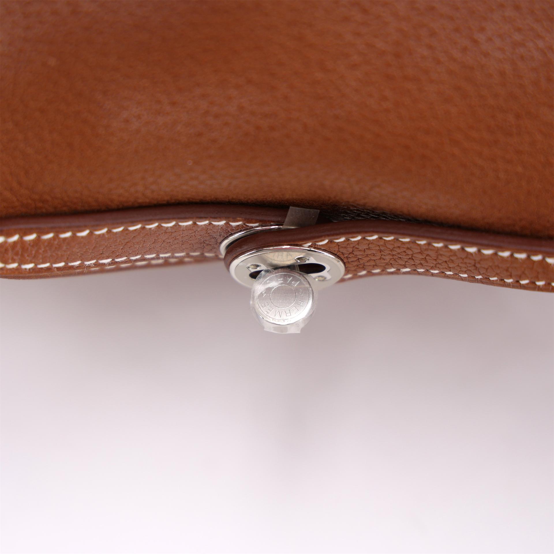 Unused ( Rank NS ) HERMÈS Mini Lindy II Fauve (34) Ficelle (17) Barenia Faubourg Palladium hardware W (2024) - 9