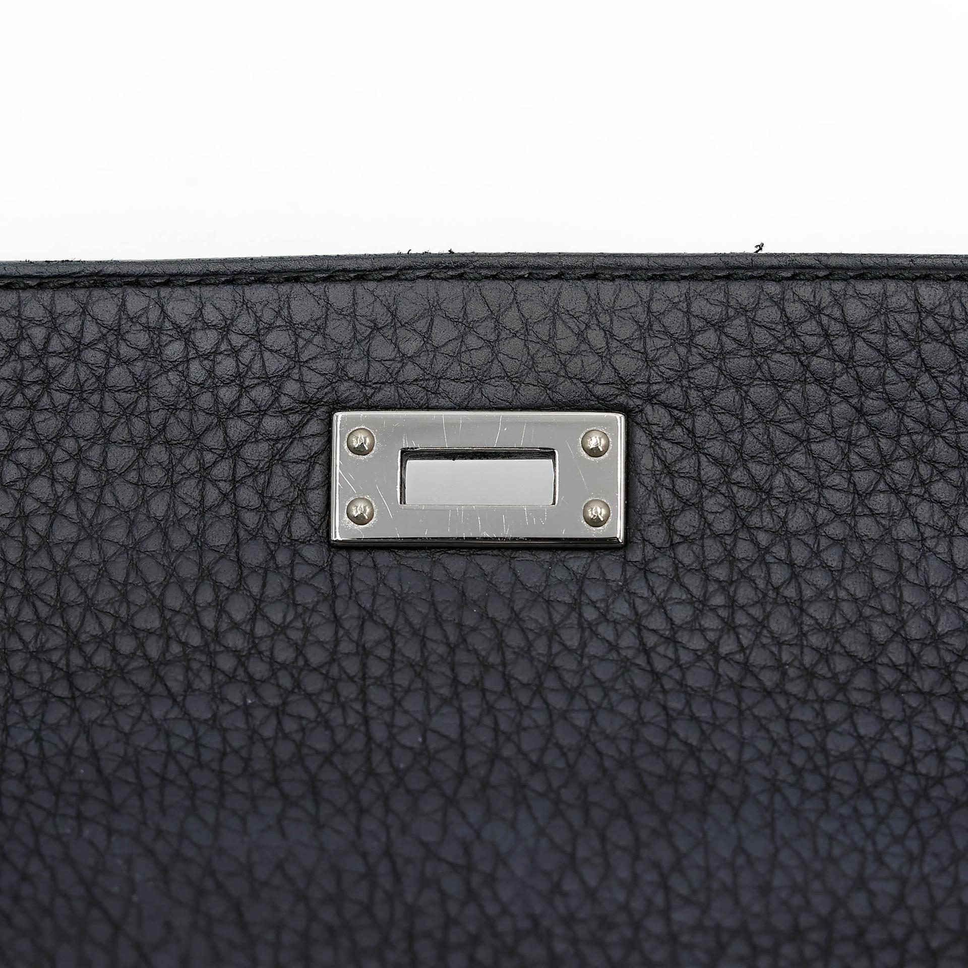 Very Good ( Rank A) HERMÈS Kelly 25 Navy (7U) Togo Palladium hardware Z (2021) - 14