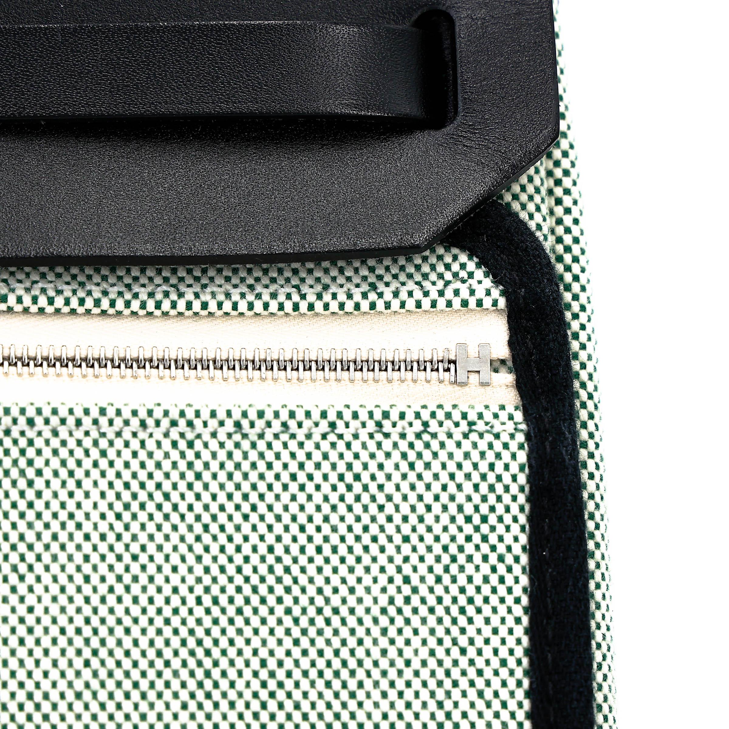 SA超美品 HERMÈS 爱马仕 Herbag Zip Mini 20 89 黑色 Noir (Black) 65 Vert Moyen 宝石绿 Vache Hunter皮 Toile H Viking帆布 银扣 K刻 2025年 - 9