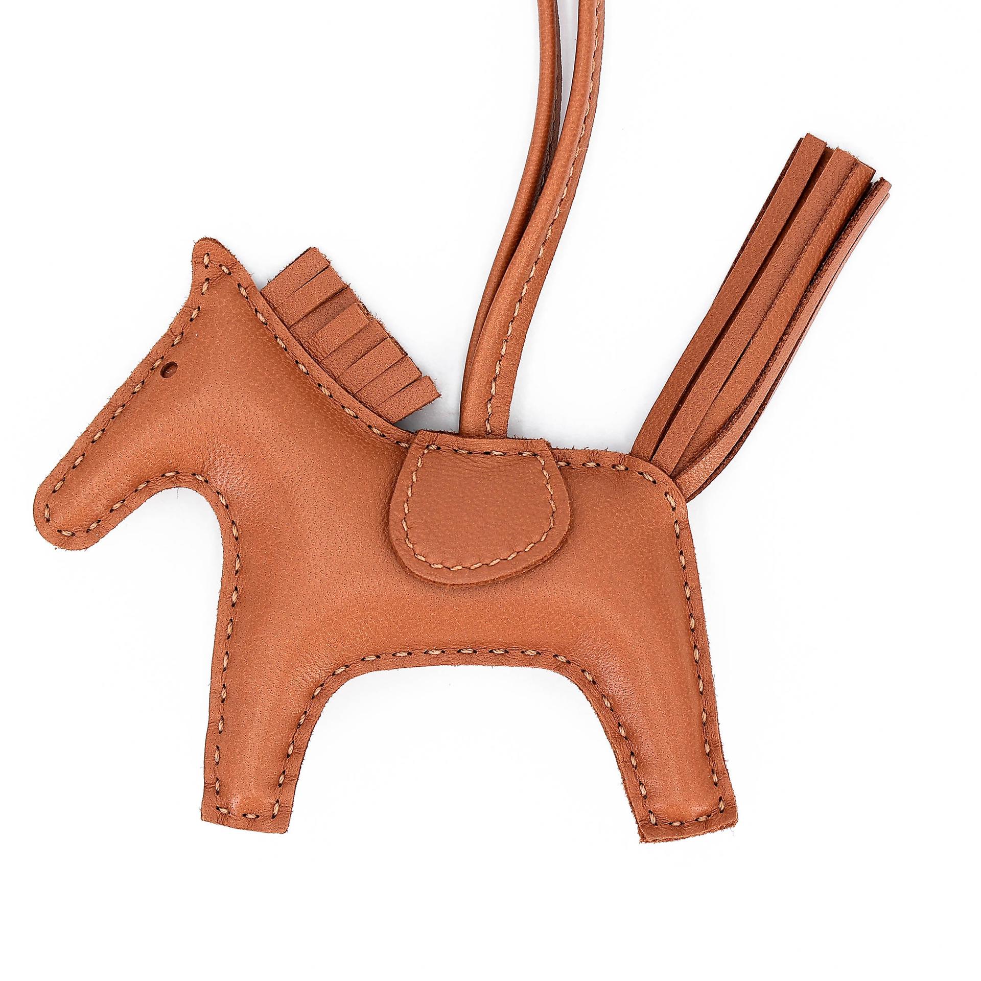 Brand New ( Rank N ) HERMÈS Rodeo PM Gold (37) Agneau B (2023) - 2