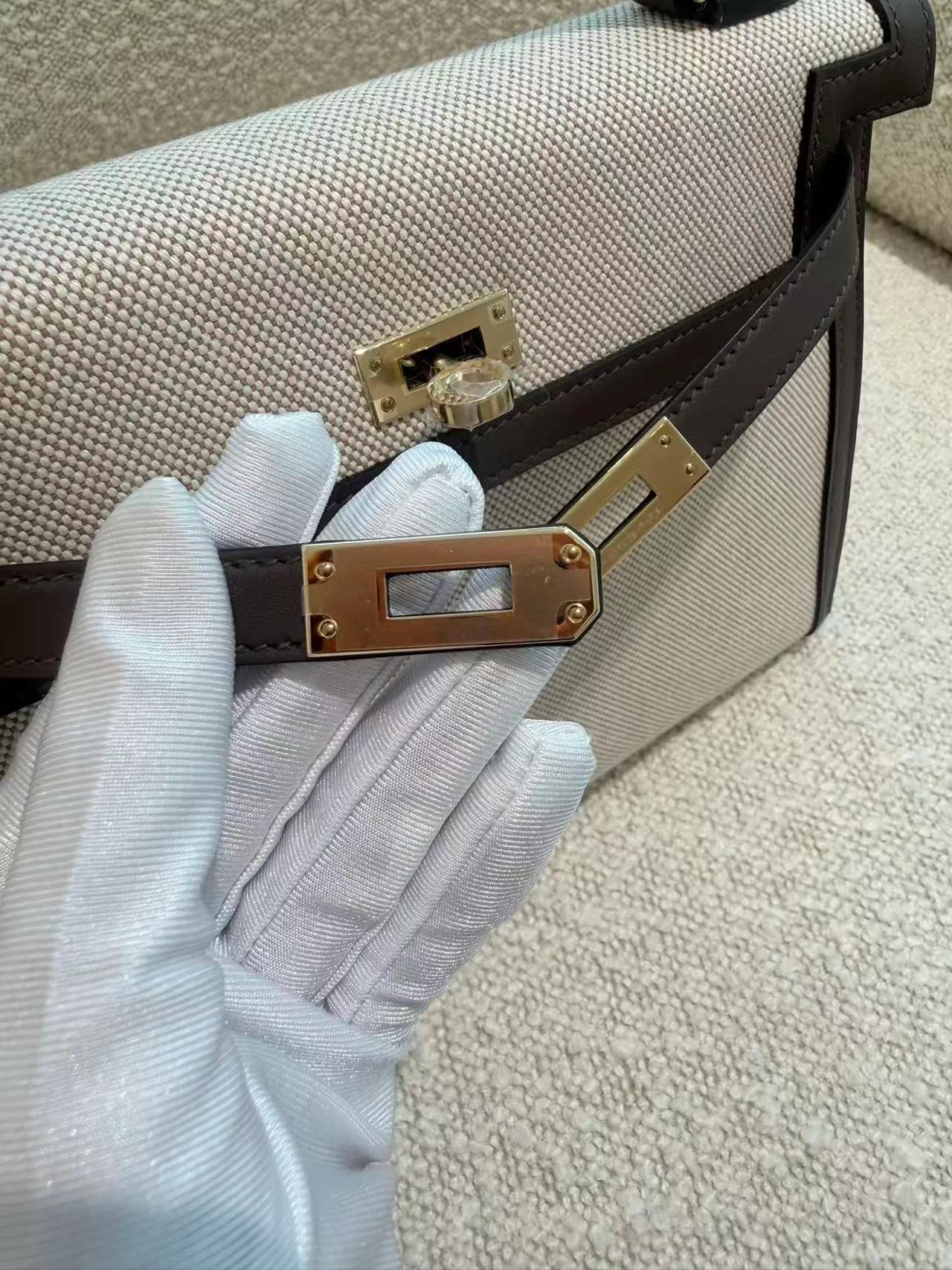 Brand New ( Rank N ) HERMÈS Kelly 25 Sellier Ecorce (4C) Beige Swift Toile H canvas Permabrass hardware K (2025) - 15