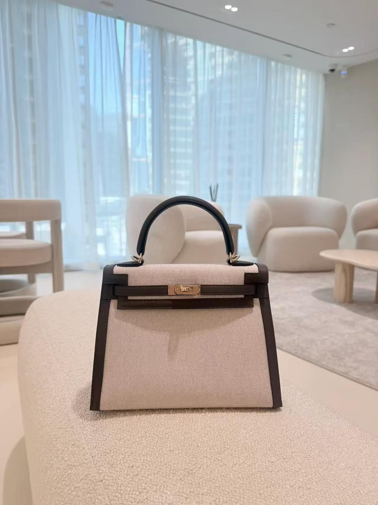 Brand New ( Rank N ) HERMÈS Kelly 25 Sellier Ecorce (4C) Beige Swift Toile H canvas Permabrass hardware K (2025) - 3