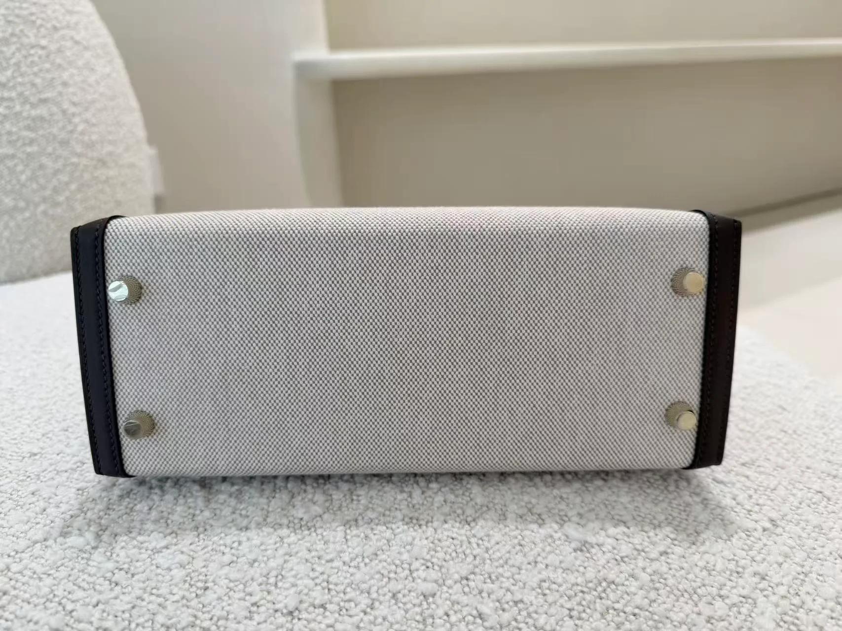 Brand New ( Rank N ) HERMÈS Kelly 25 Sellier Ecorce (4C) Beige Swift Toile H canvas Permabrass hardware K (2025) - 13