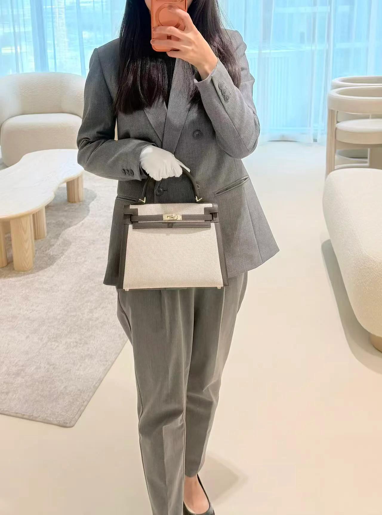 Brand New ( Rank N ) HERMÈS Kelly 25 Sellier Ecorce (4C) Beige Swift Toile H canvas Permabrass hardware K (2025) - 4