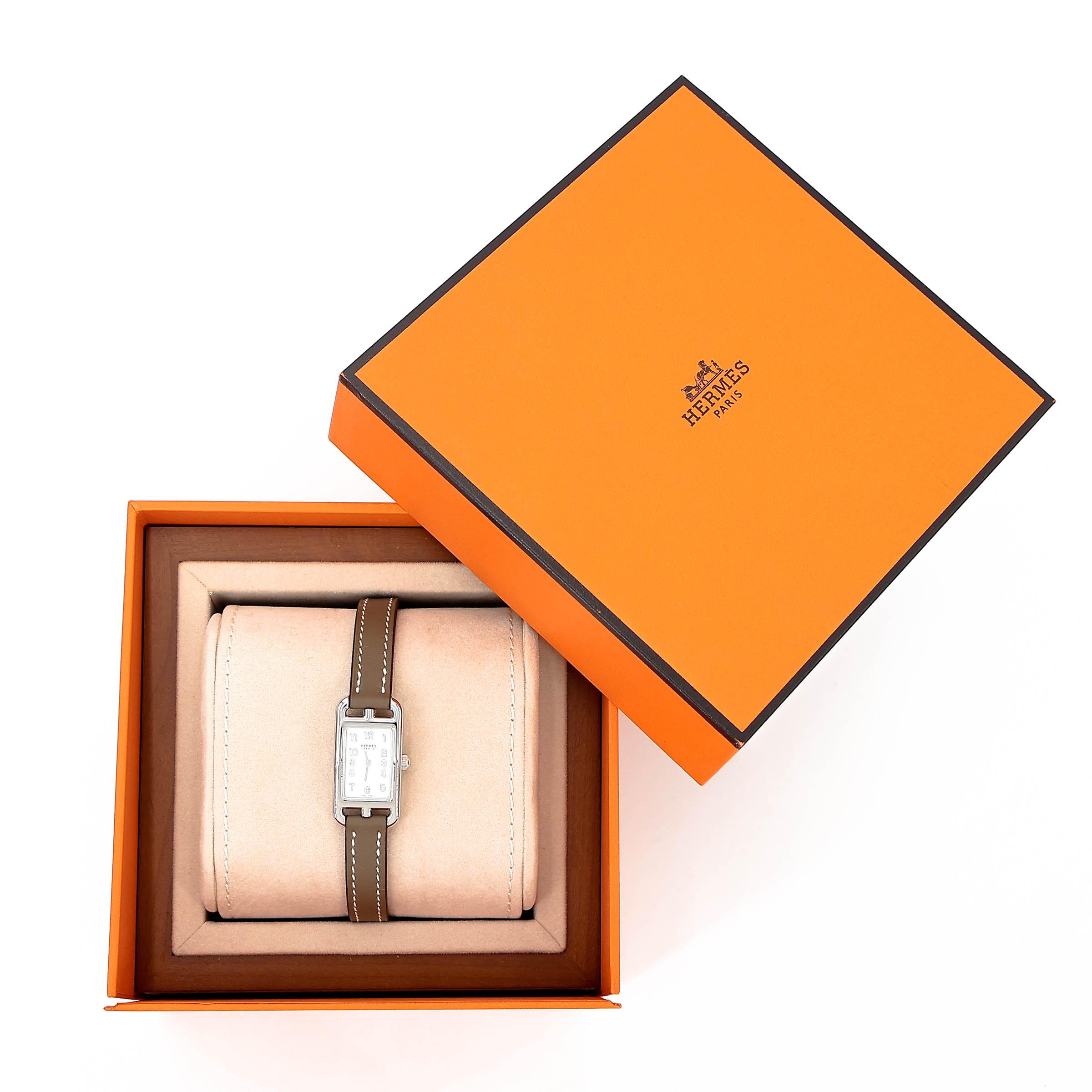 Brand New ( Rank N ) HERMÈS Nantucket watch, PM, 29 mm Etoupe (18) Stainless steel Swift Palladium hardware - 3