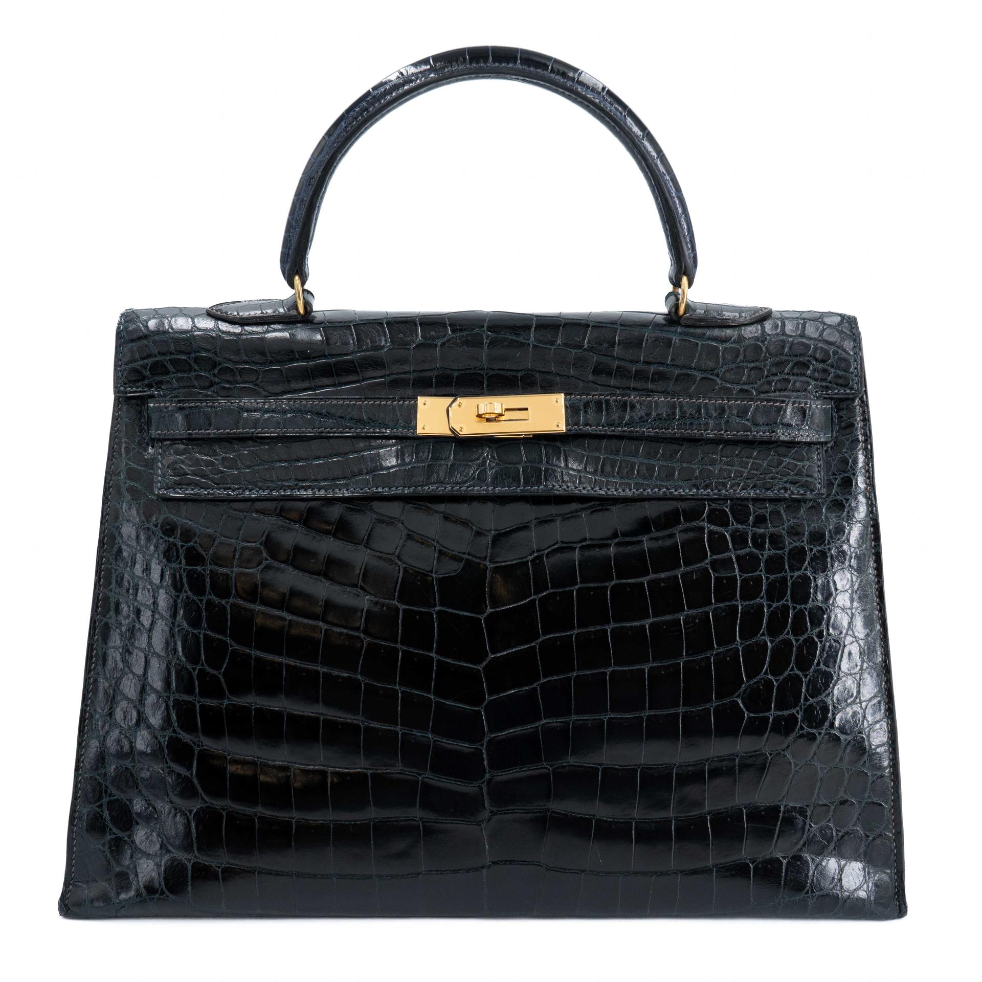 Good ( Rank AB) HERMÈS Kelly 35 Sellier Navy Porosus Crocodile Gold hardware Z (1970) - 1