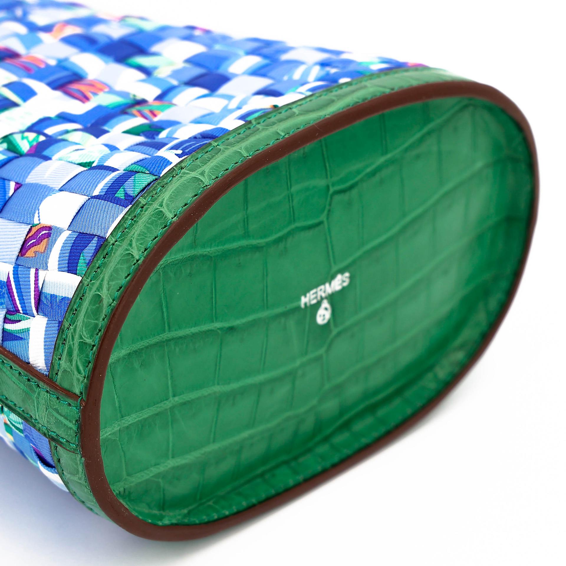 Excellent ( Rank SA ) HERMÈS Stromboli Woven Patchwork Bucket Bag Green Blue Matte Alligator Silver 925 Palladium hardware - 14