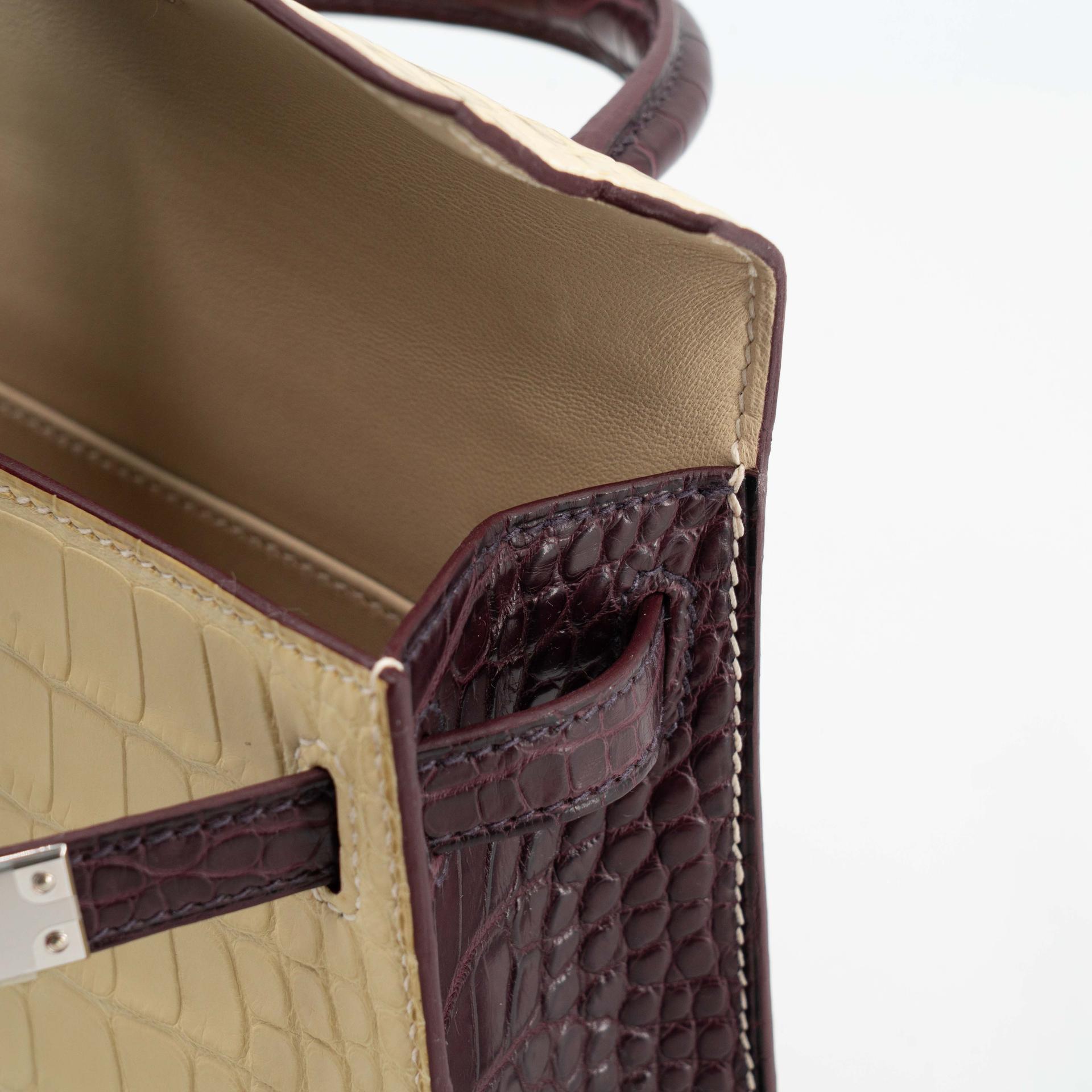 Brand New ( Rank N ) HERMÈS Mini Kelly II Rouge Sellier (0G) Vanille (Y1) Matte Alligator Palladium hardware K (2025) - 11