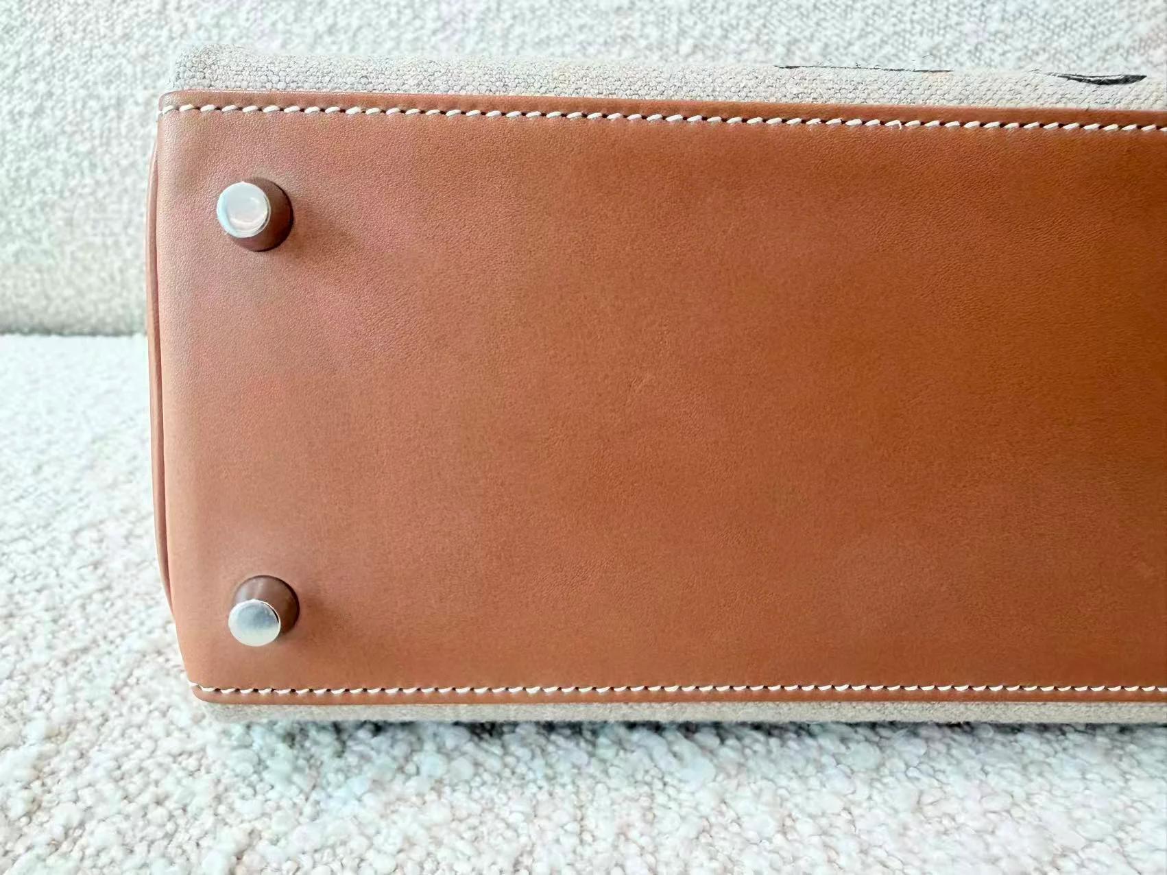 Very Good ( Rank A) HERMÈS Limited Edition Kelly 28 De Camp Dechainee Fauve (34) Barenia Toile Camp canvas Palladium hardware A (2017) - 10