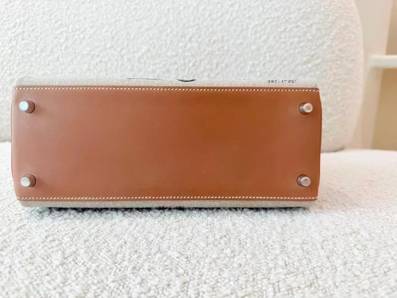 Very Good ( Rank A) HERMÈS Limited Edition Kelly 28 De Camp Dechainee Fauve (34) Barenia Toile Camp canvas Palladium hardware A (2017) - 9