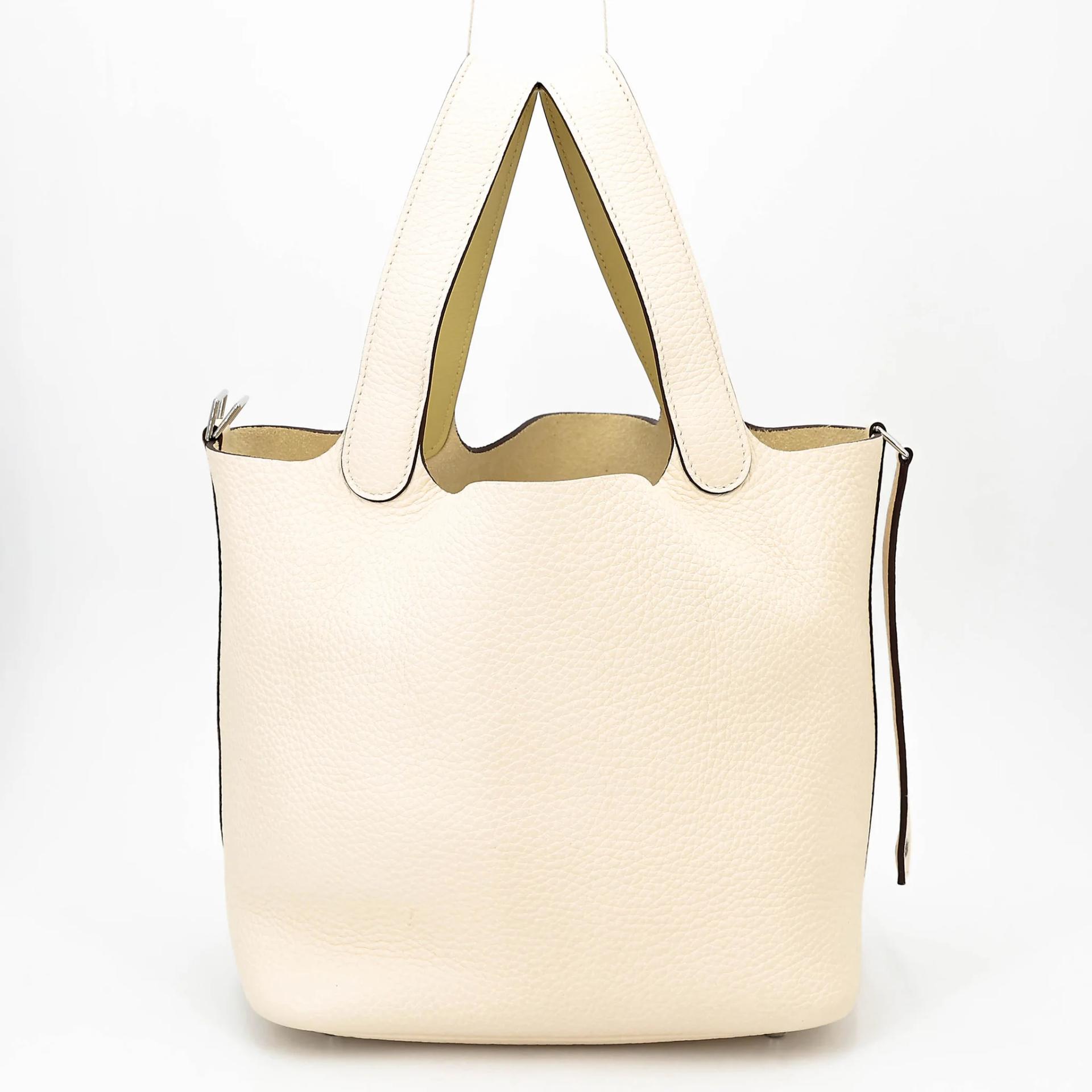 Very Good ( Rank A) HERMÈS Picotin Lock MM Nata (I2) Jaune Poussin (1Z) Clemence Palladium hardware Z (2021) - 4