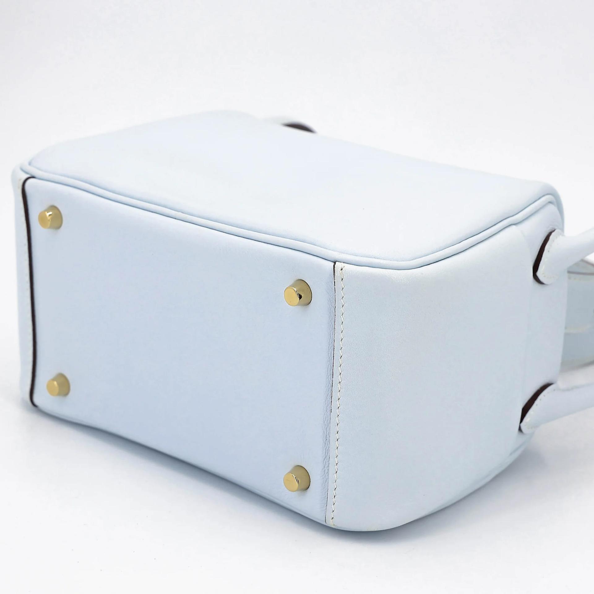 Very Good ( Rank A) HERMÈS Mini Lindy Bleu Brume (T0) Swift Gold hardware Z (2021) - 10